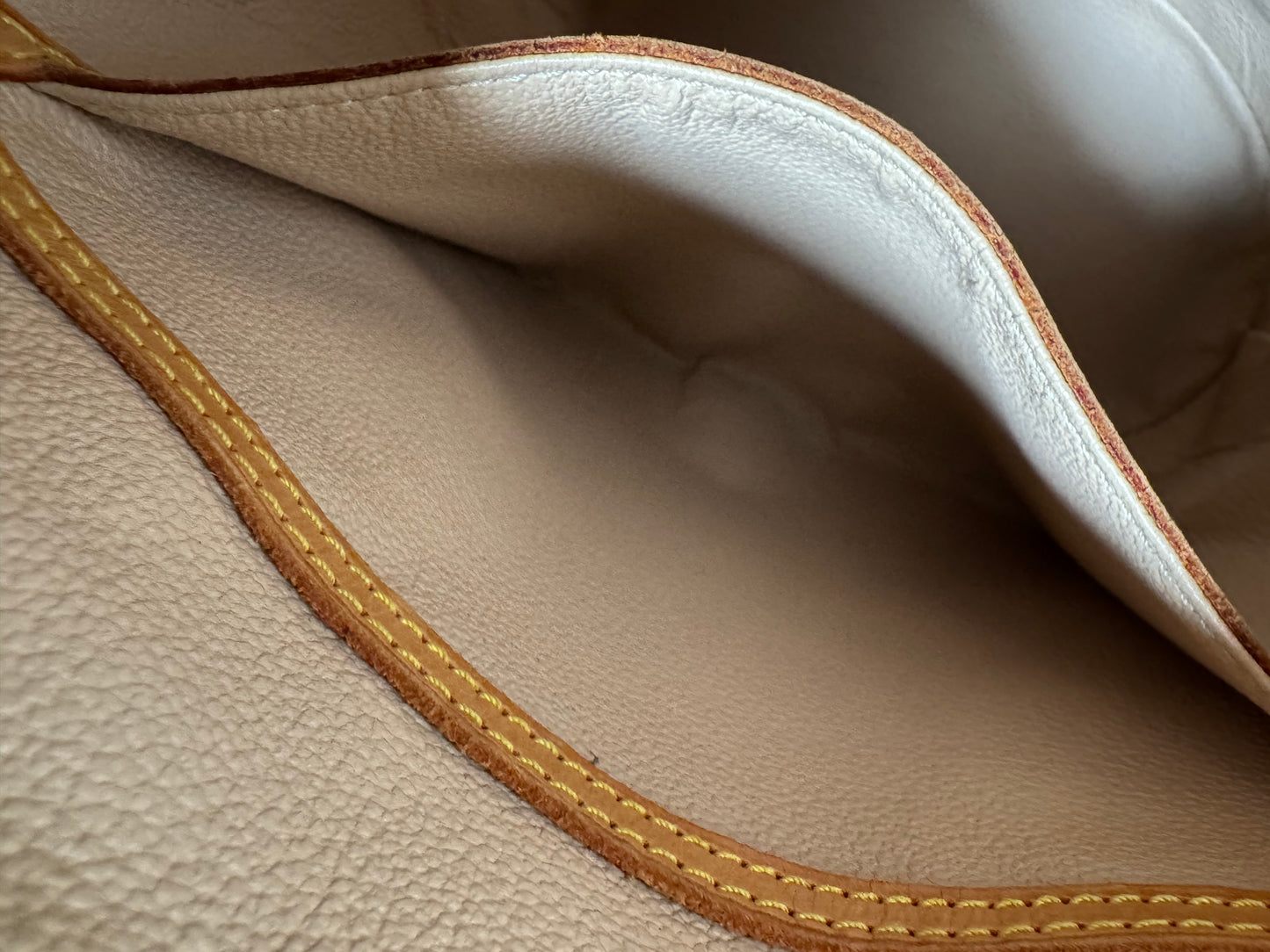 Louis Vuitton LV Monogram Canvas Bucket PM Handbag Tote Bag Purse - VERY GOOD