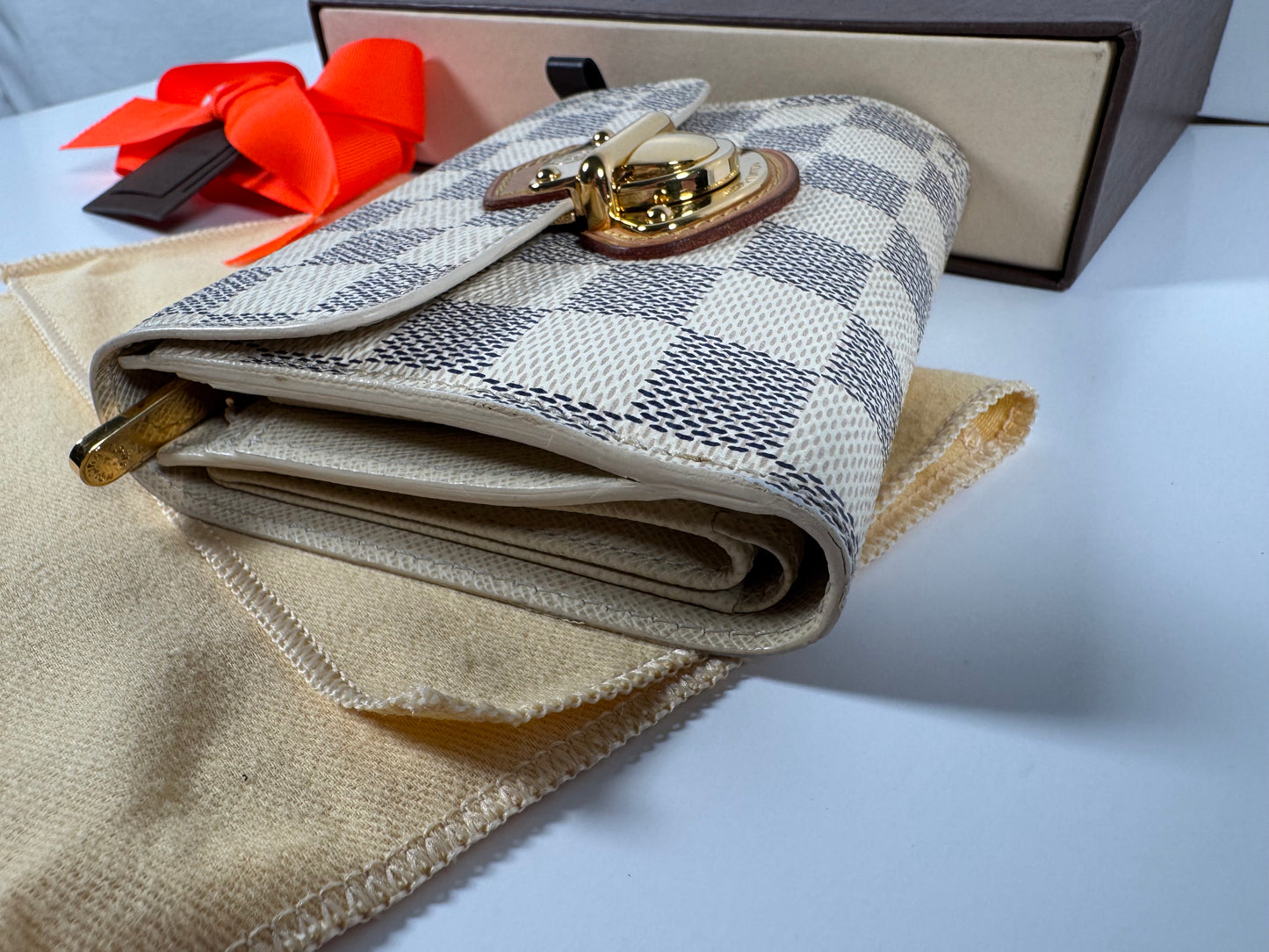 Louis Vuitton Damier Azur Portefeuille Joy Trifold Wallet