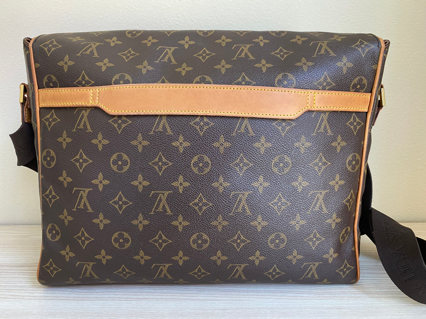 Louis Vuitton Abbesses Messenger Laptop Bag Brown Monogram Canvas