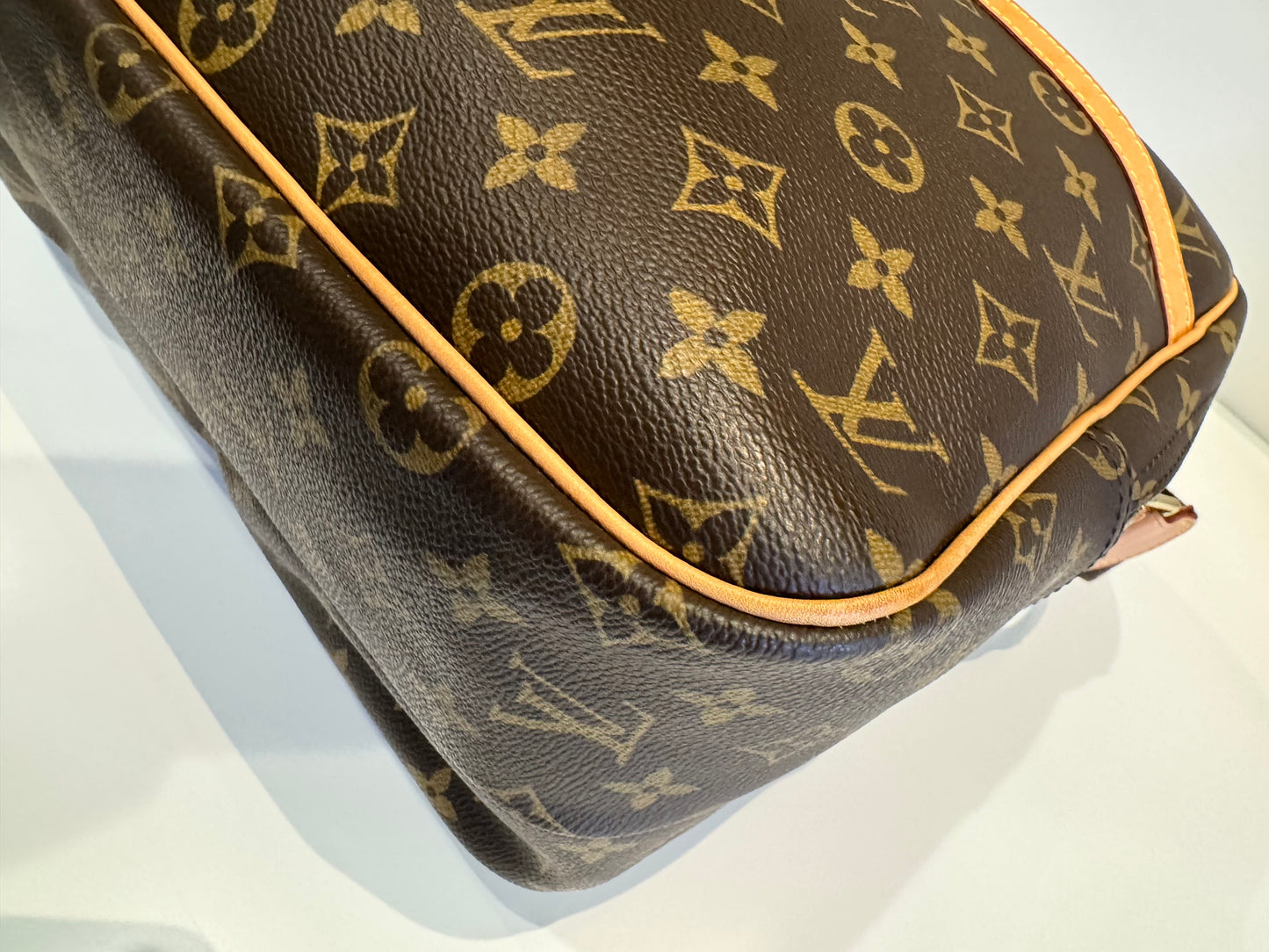 Louis Vuitton Reporter GM Messenger Crossbody Travel Bag Brown Monogram Canvas