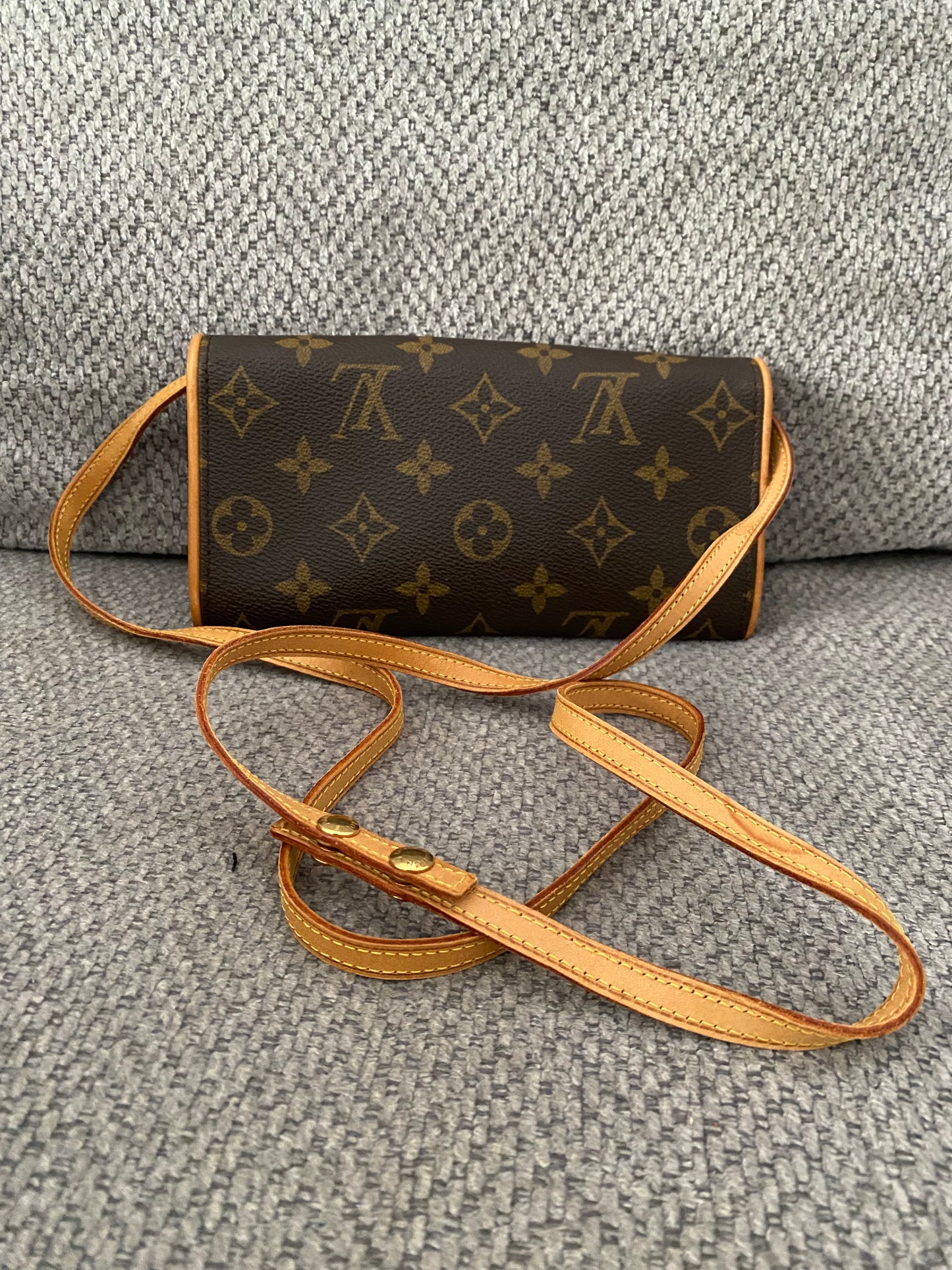 LOUIS VUITTON Pochette Twin PM Monogram Crossbody Shoulder Bag