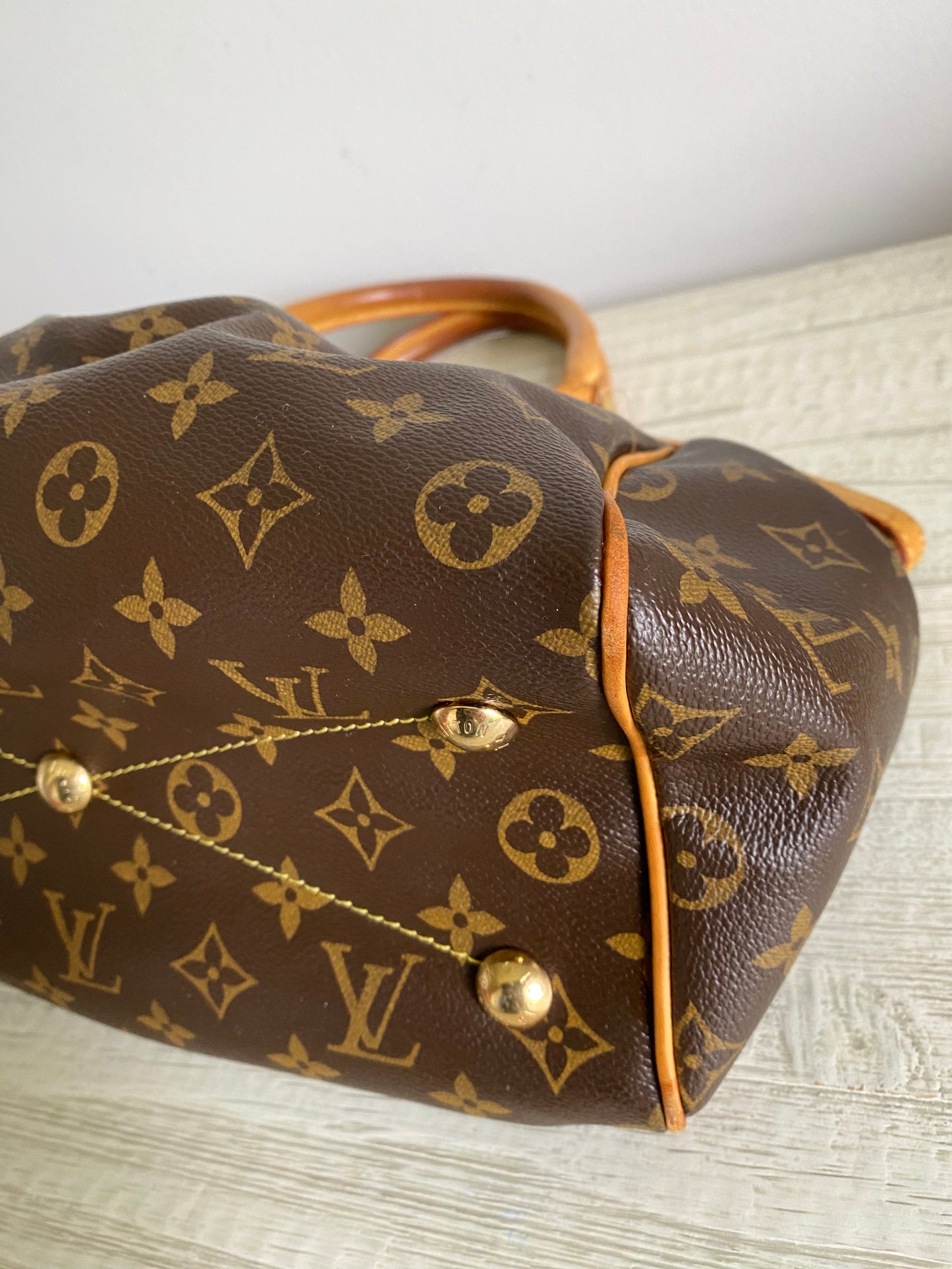 Louis Vuitton Tivoli PM handbag