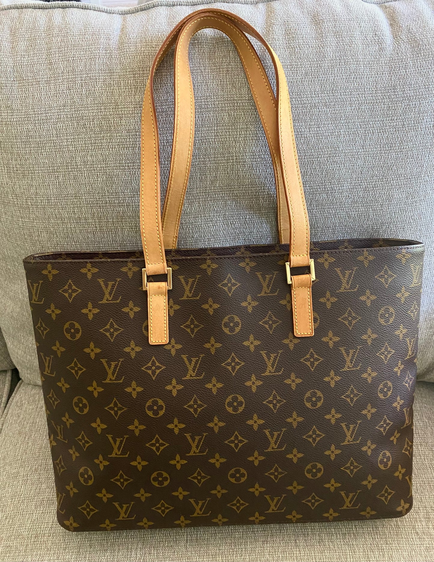 Louis Vuitton Luco Tote Monogram Canvas