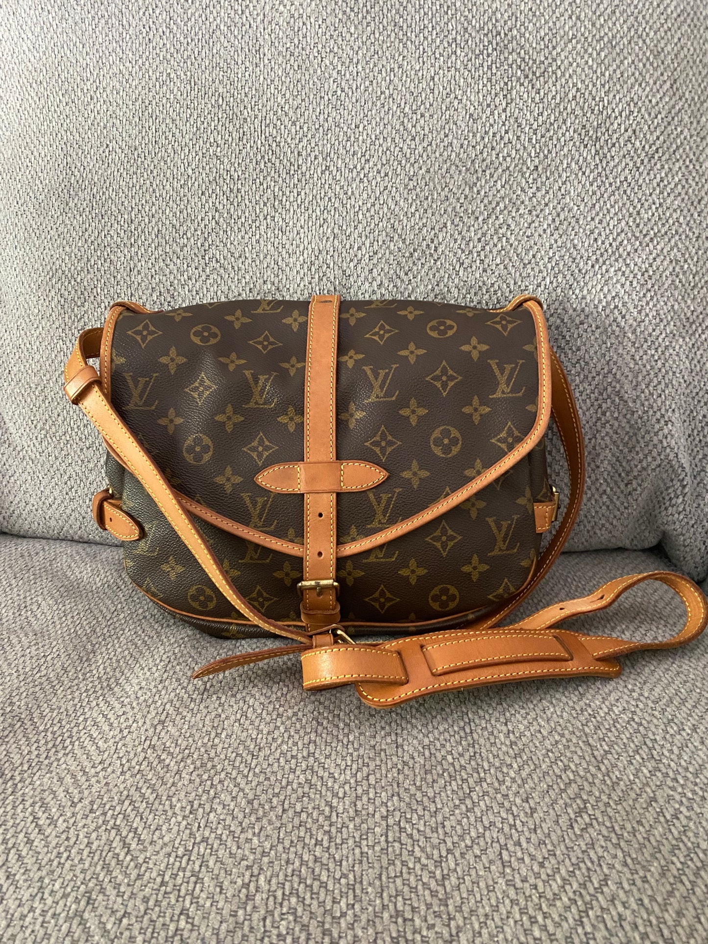 Louis Vuitton Saumur Shoulder Bag 30 Brown Monogram Canvas