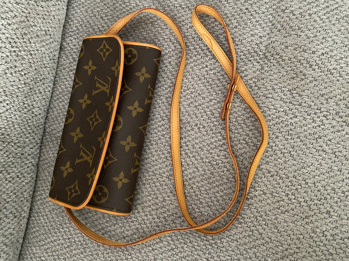 LOUIS VUITTON Pochette Twin PM Monogram Crossbody Shoulder Bag