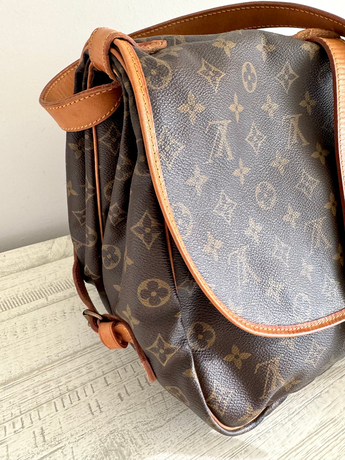 Louis Vuitton Saumur 35 Crossbody Saddle Bag