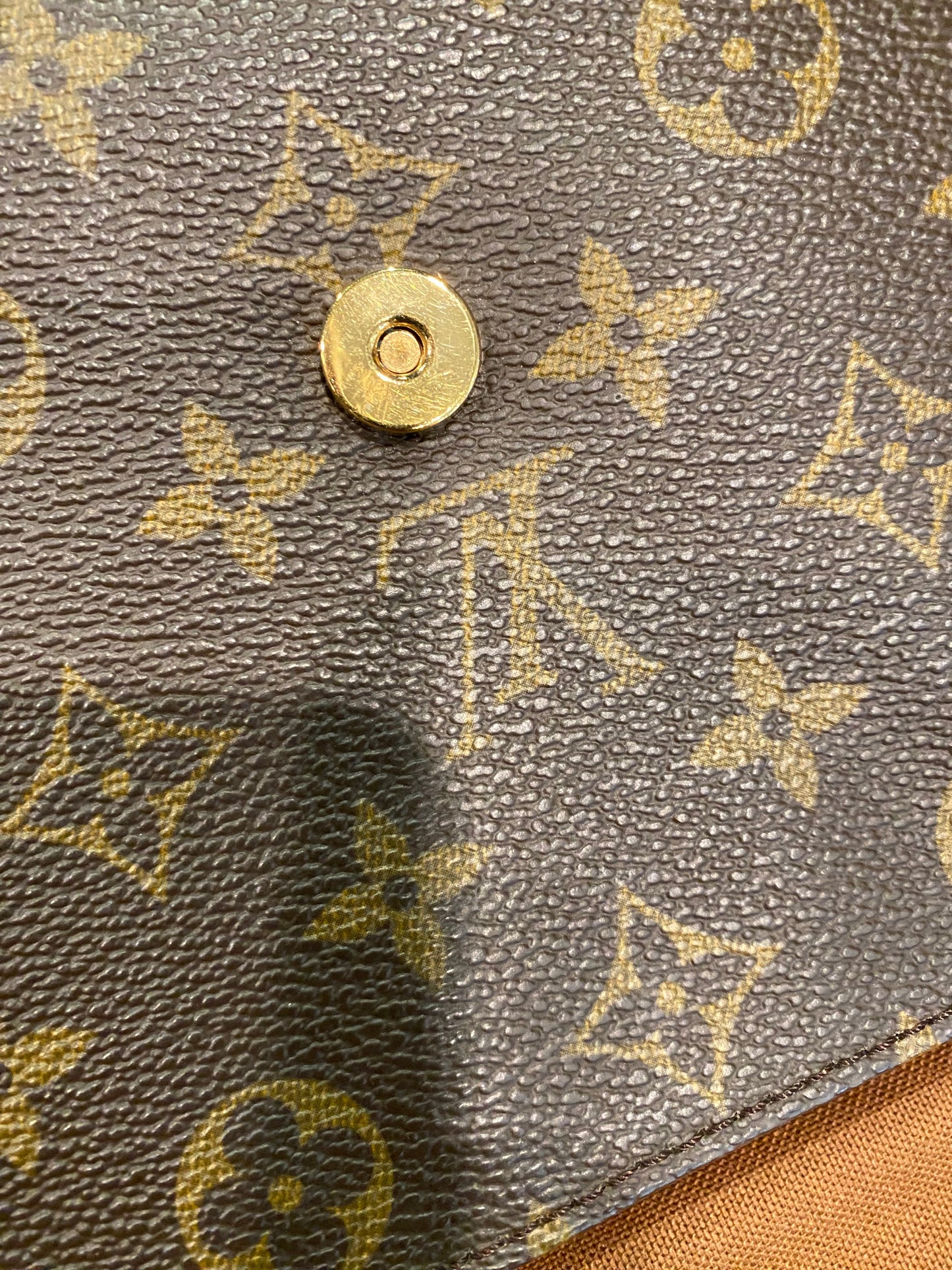Louis Vuitton LV Shoulder Bag Mini Looping Brown Monogram