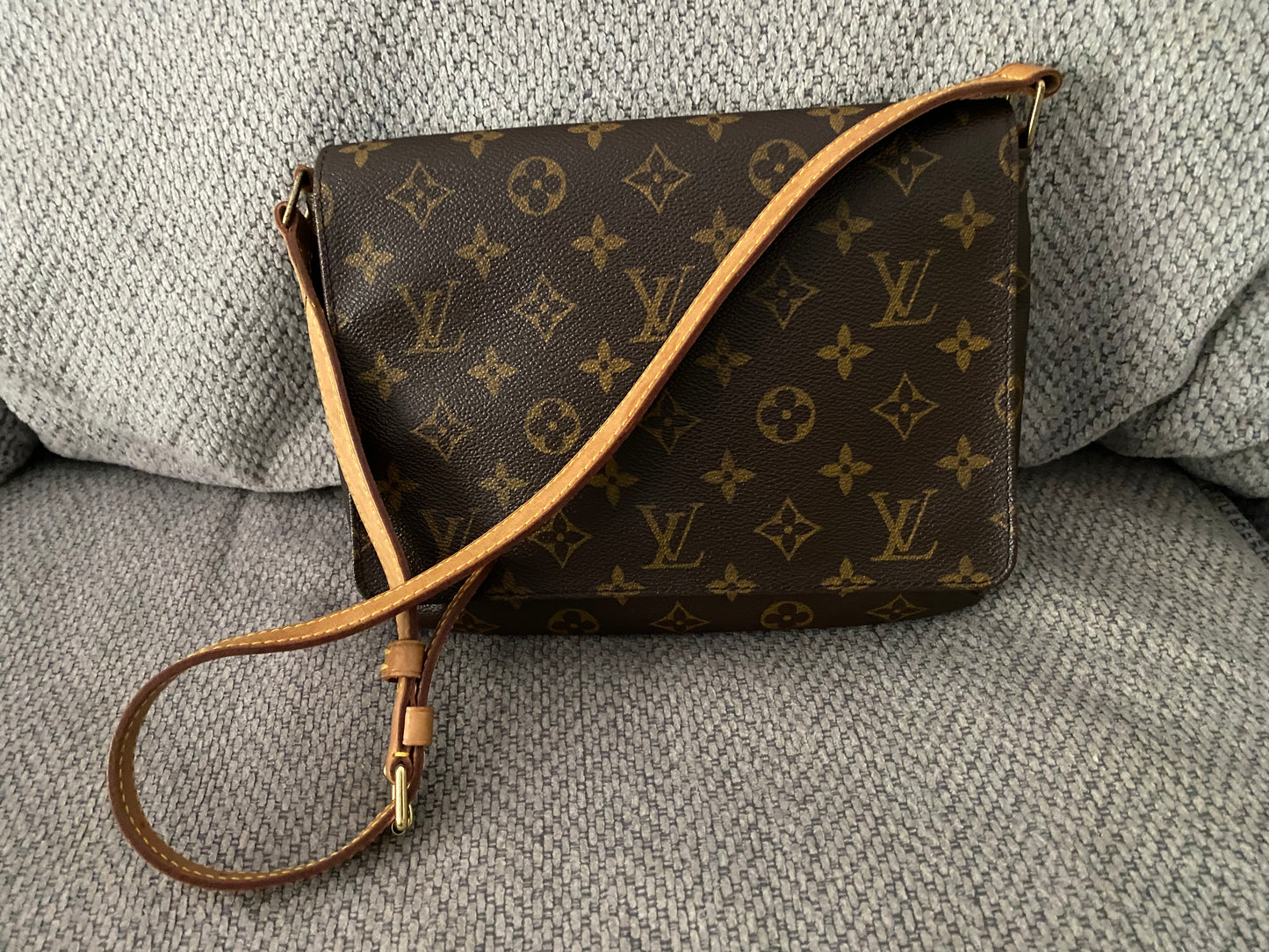 Louis Vuitton Musette Tango Short Shoulder Bag Adjustable Strap Brown Monogram