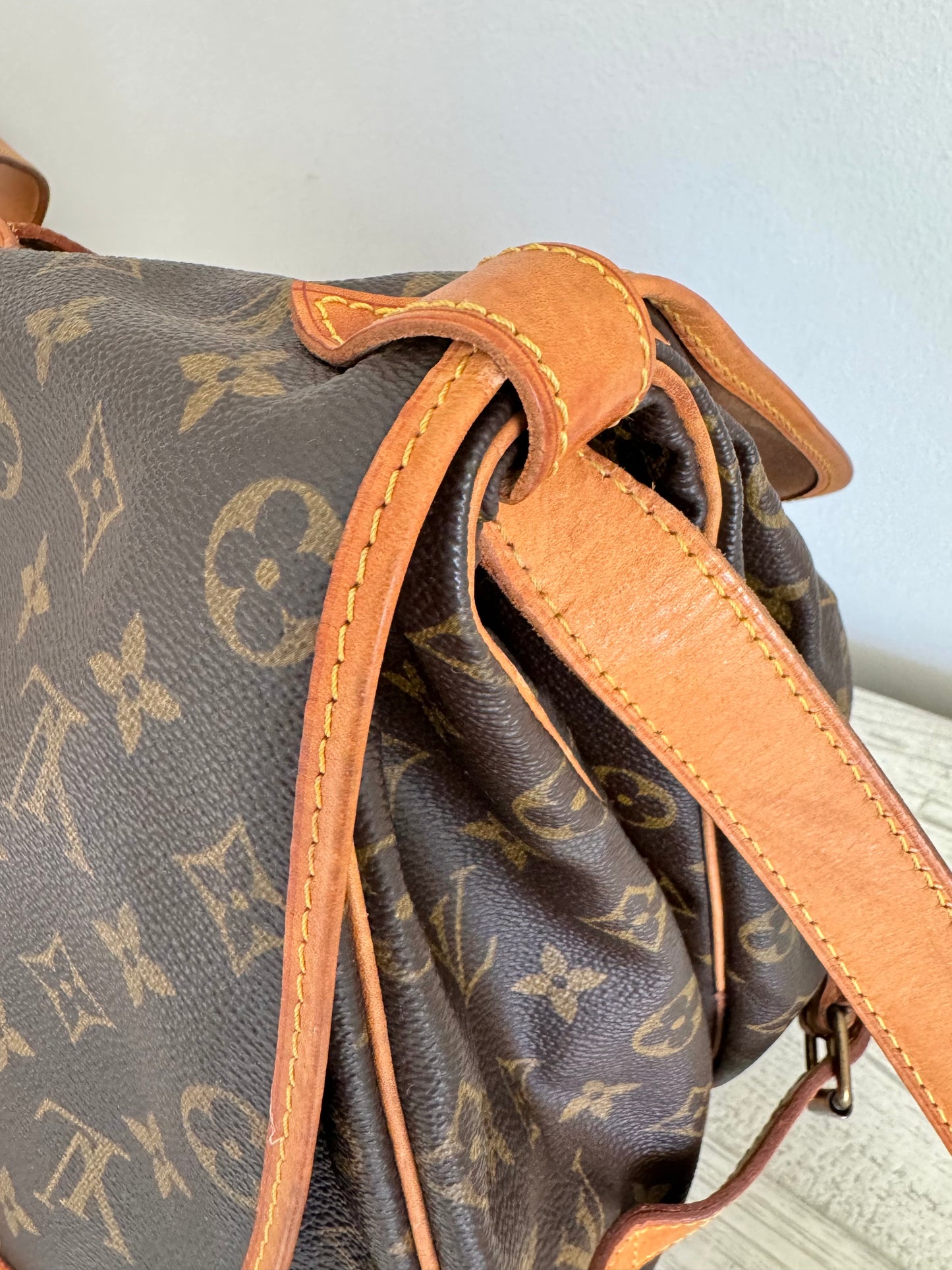 Louis Vuitton Saumur 35 Crossbody Saddle Bag