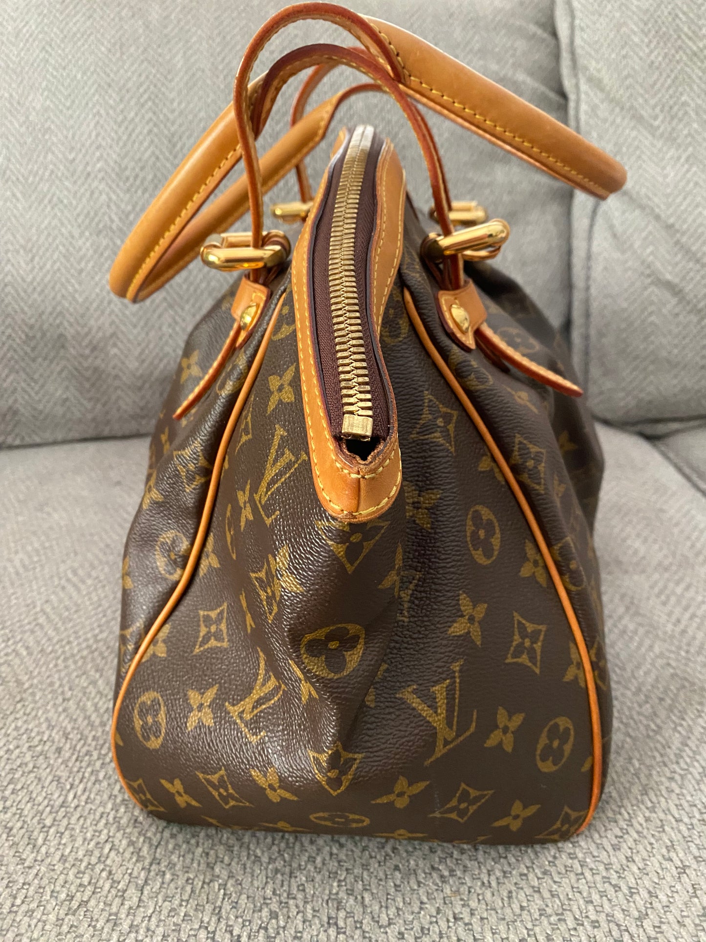 Louis Vuitton Tivoli GM Monogram Canvas Top Handle Shoulder Bag
