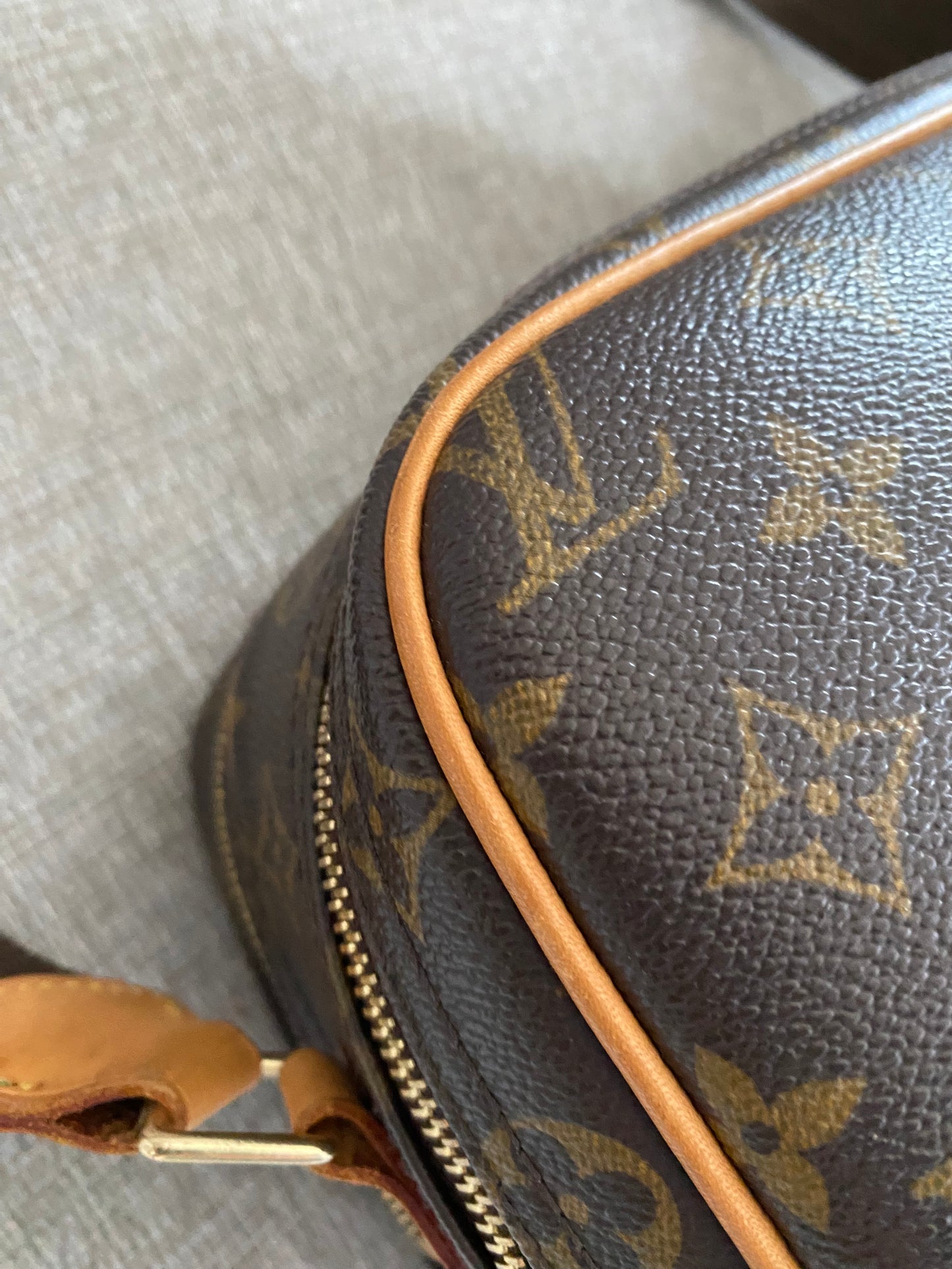 Louis Vuitton Reporter PM Crossbody Messenger Bag Brown Monogram