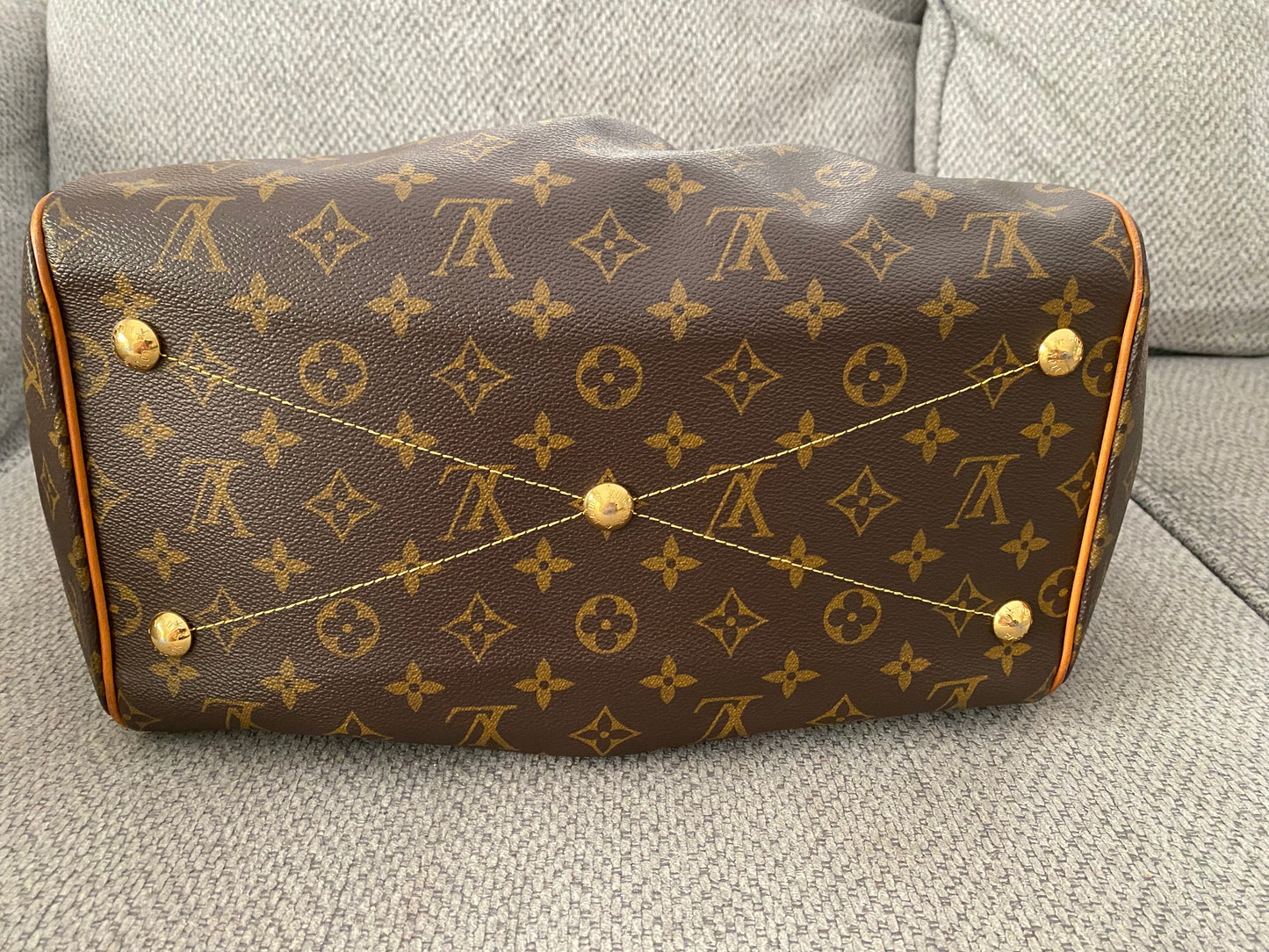 Louis Vuitton Tivoli GM Monogram Canvas Top Handle Shoulder Bag