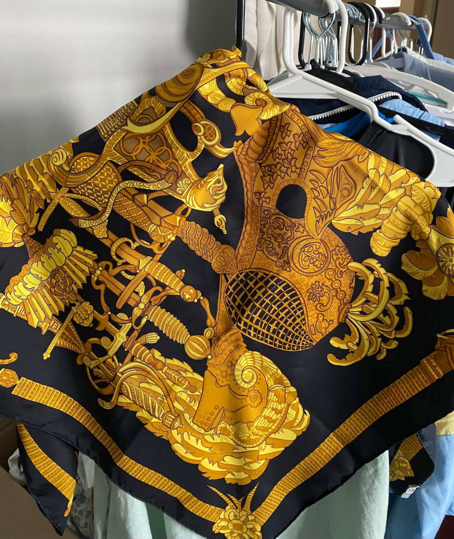 Authentic HERMES Scarf "ARMETS en PANACHE" 100% Silk Black Gold Mint
