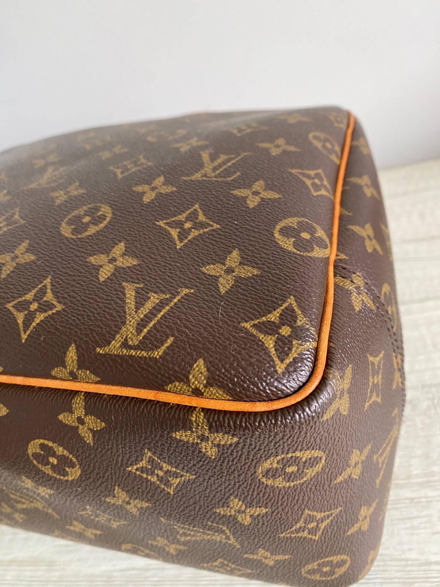Louis Vuitton Deauville Monogram Satchel