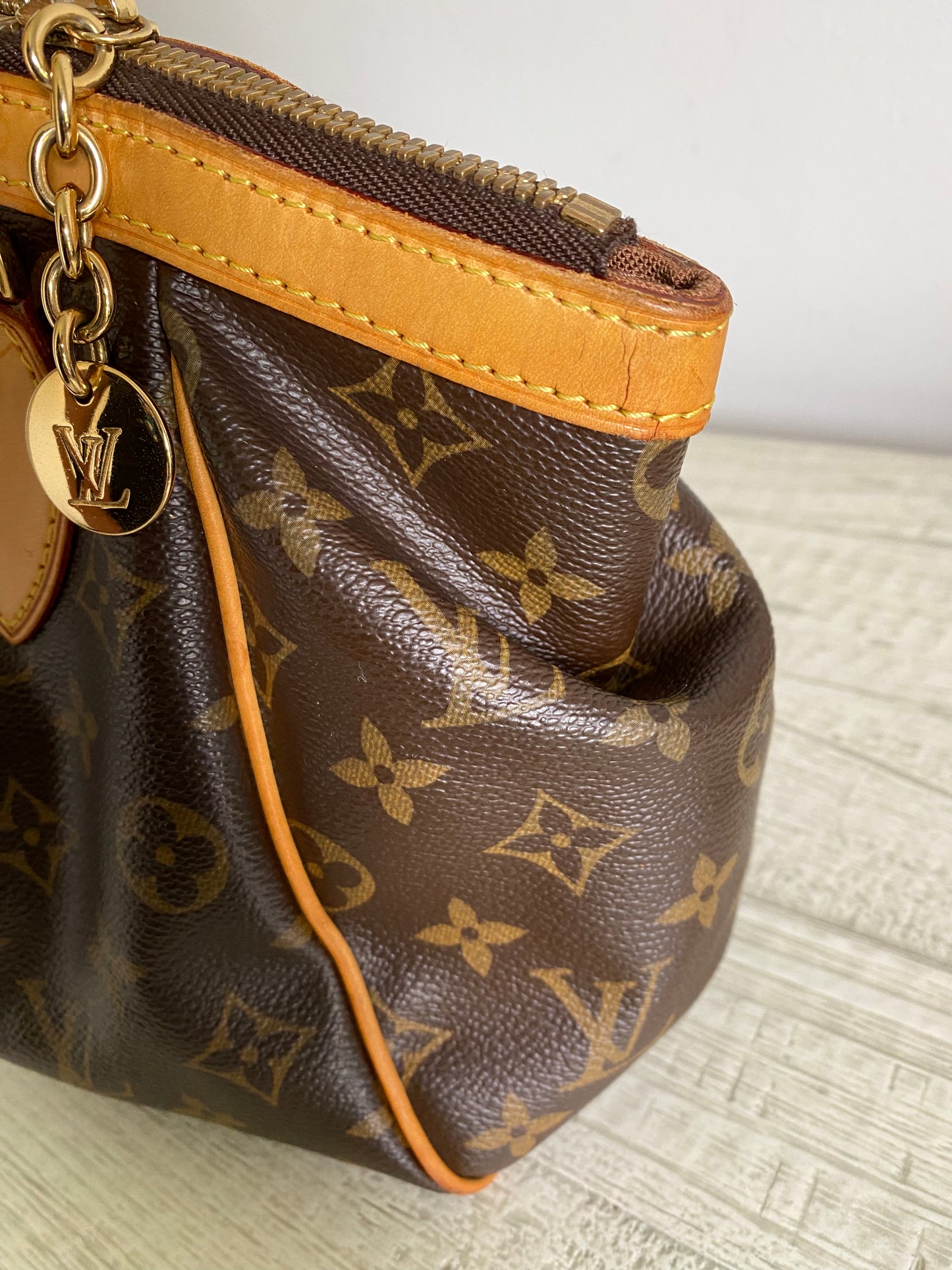 Louis Vuitton Tivoli PM handbag