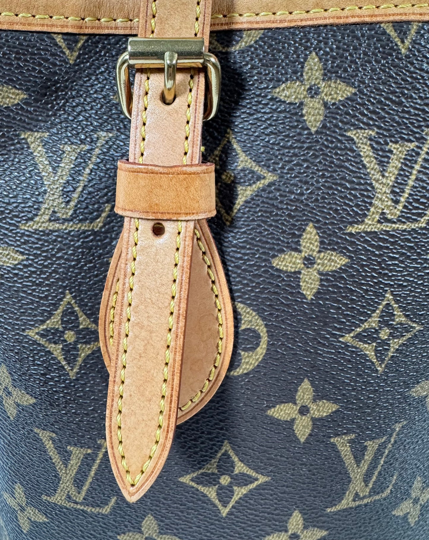 Louis Vuitton LV Monogram Canvas Bucket PM Handbag Tote Bag Purse - VERY GOOD
