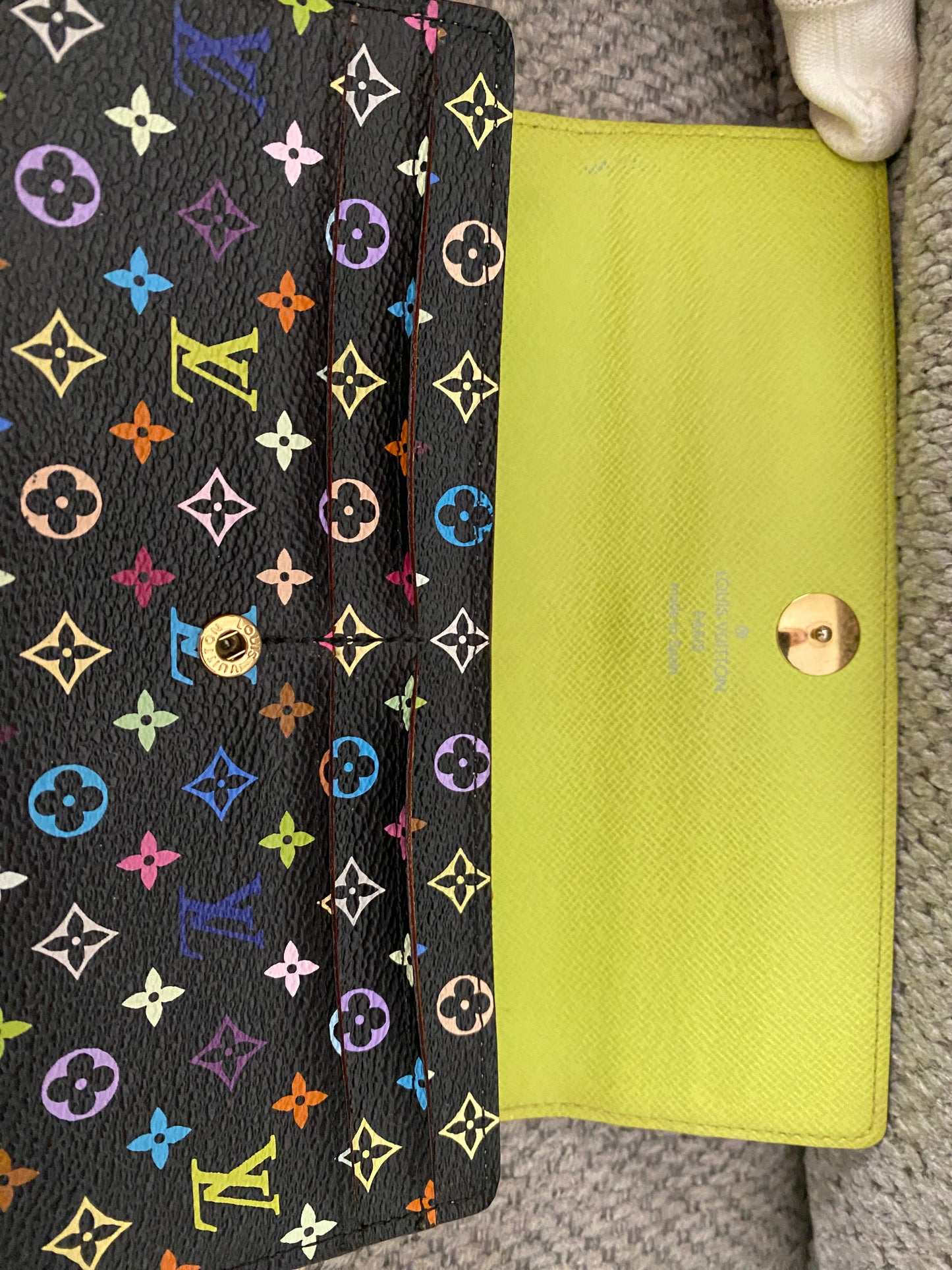 LOUIS VUITTON Monogram Multicolore Portefeuille Sarah Wallet Pistach