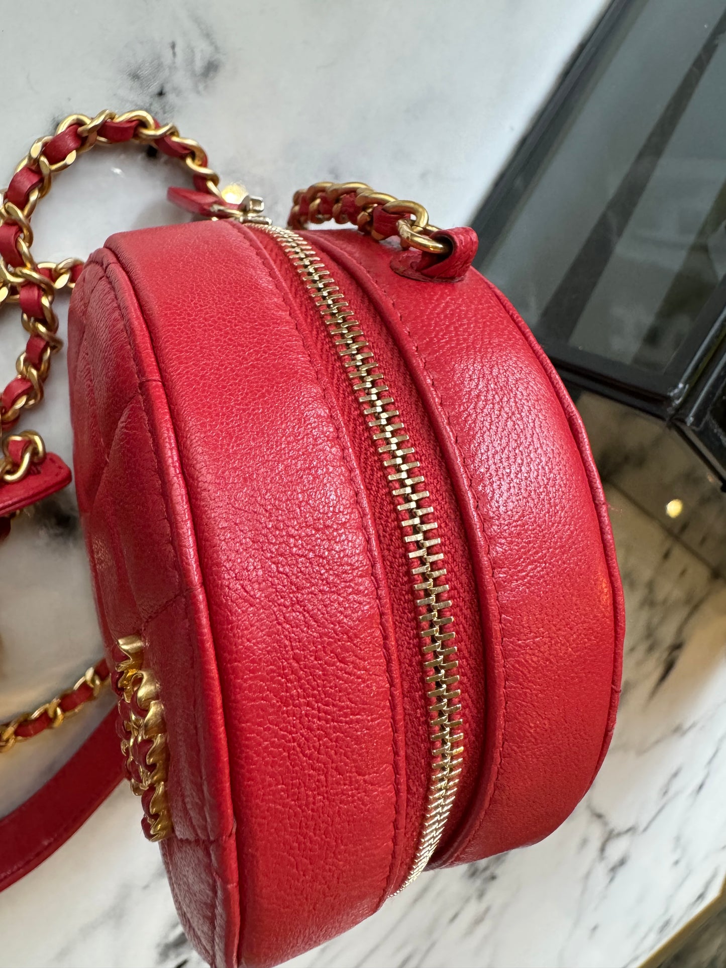 Chanel Red Quilted Lambskin Round Shoulder Bag With Gold Chain 2019