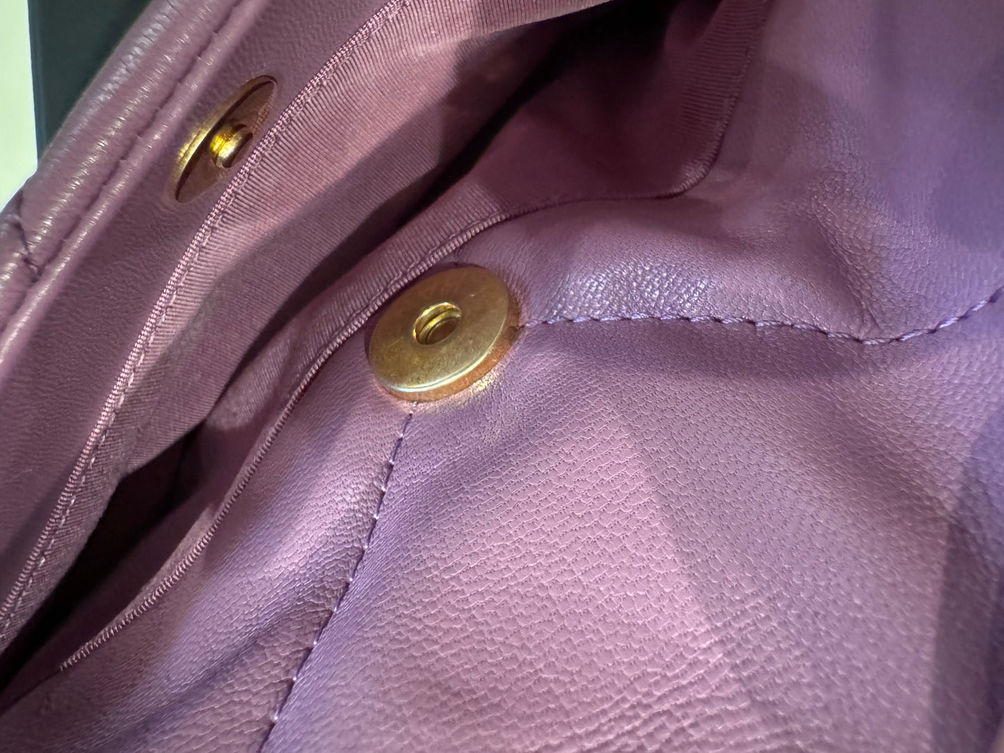 Chanel 19 20B Lavender Mauve Medium Flap Bag 26cm Quilted Lambskin Ruthenium