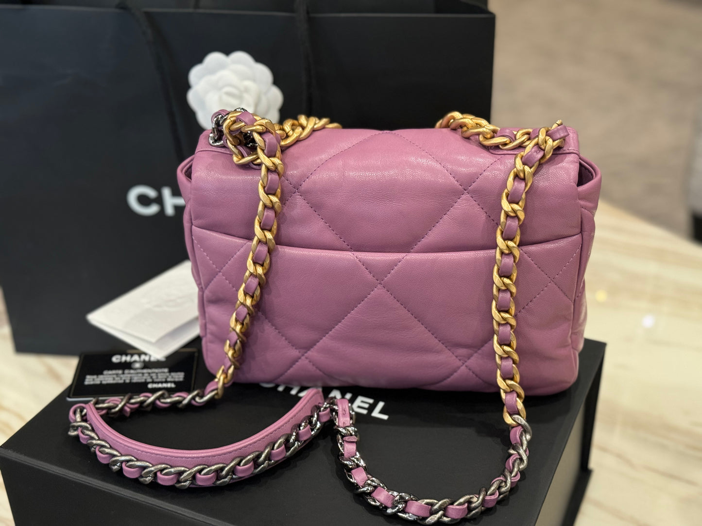 Chanel 19 20B Lavender Mauve Medium Flap Bag 26cm Quilted Lambskin Ruthenium