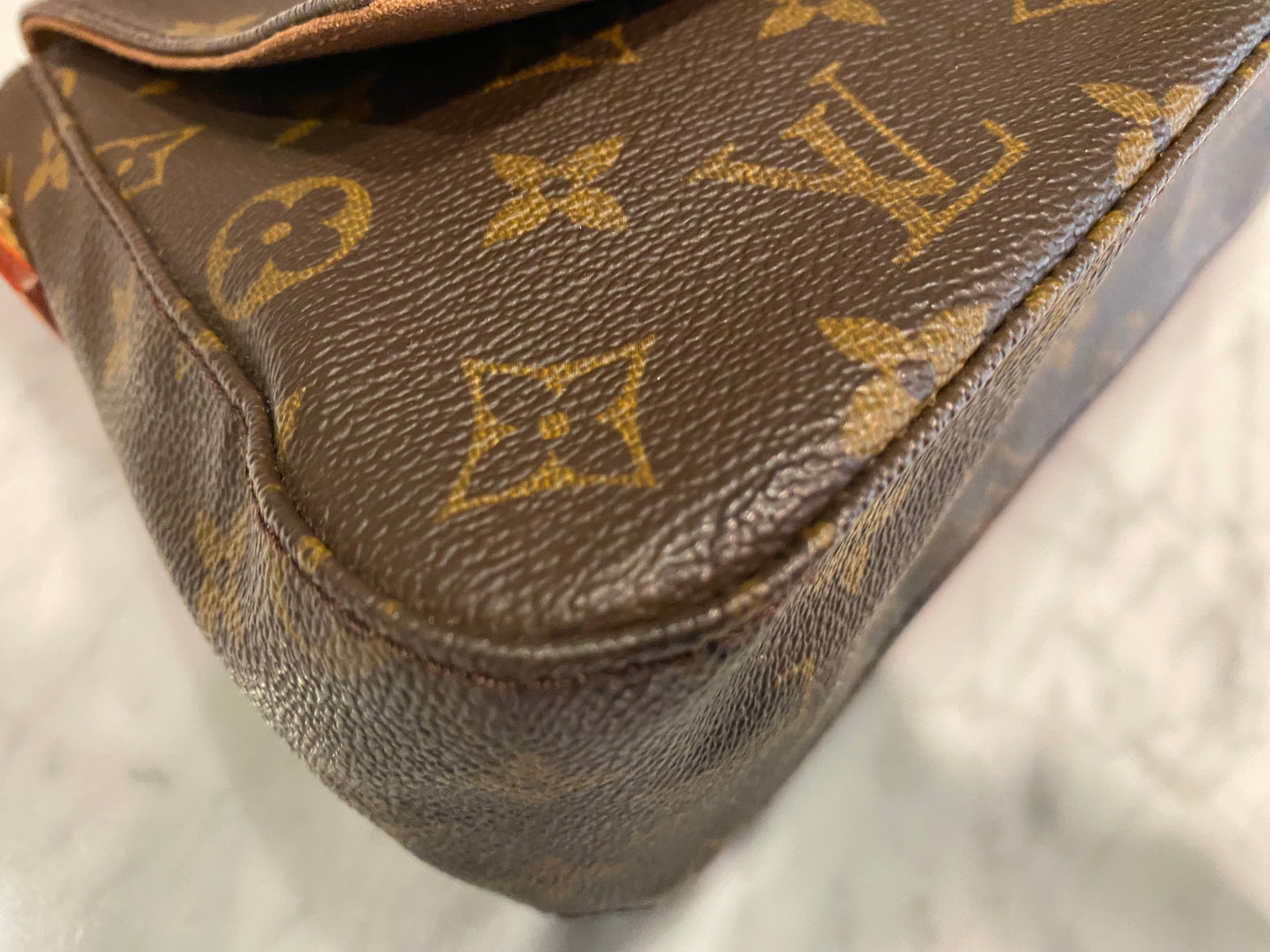 Louis Vuitton LV Shoulder Bag Mini Looping Brown Monogram