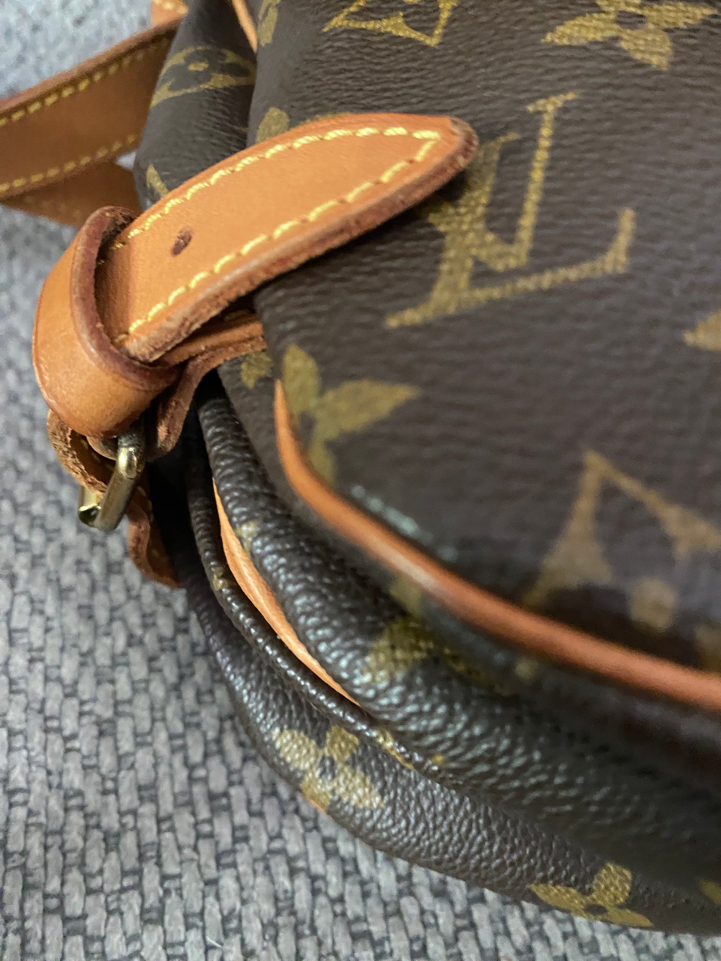 Louis Vuitton Saumur Shoulder Bag 30 Brown Monogram Canvas