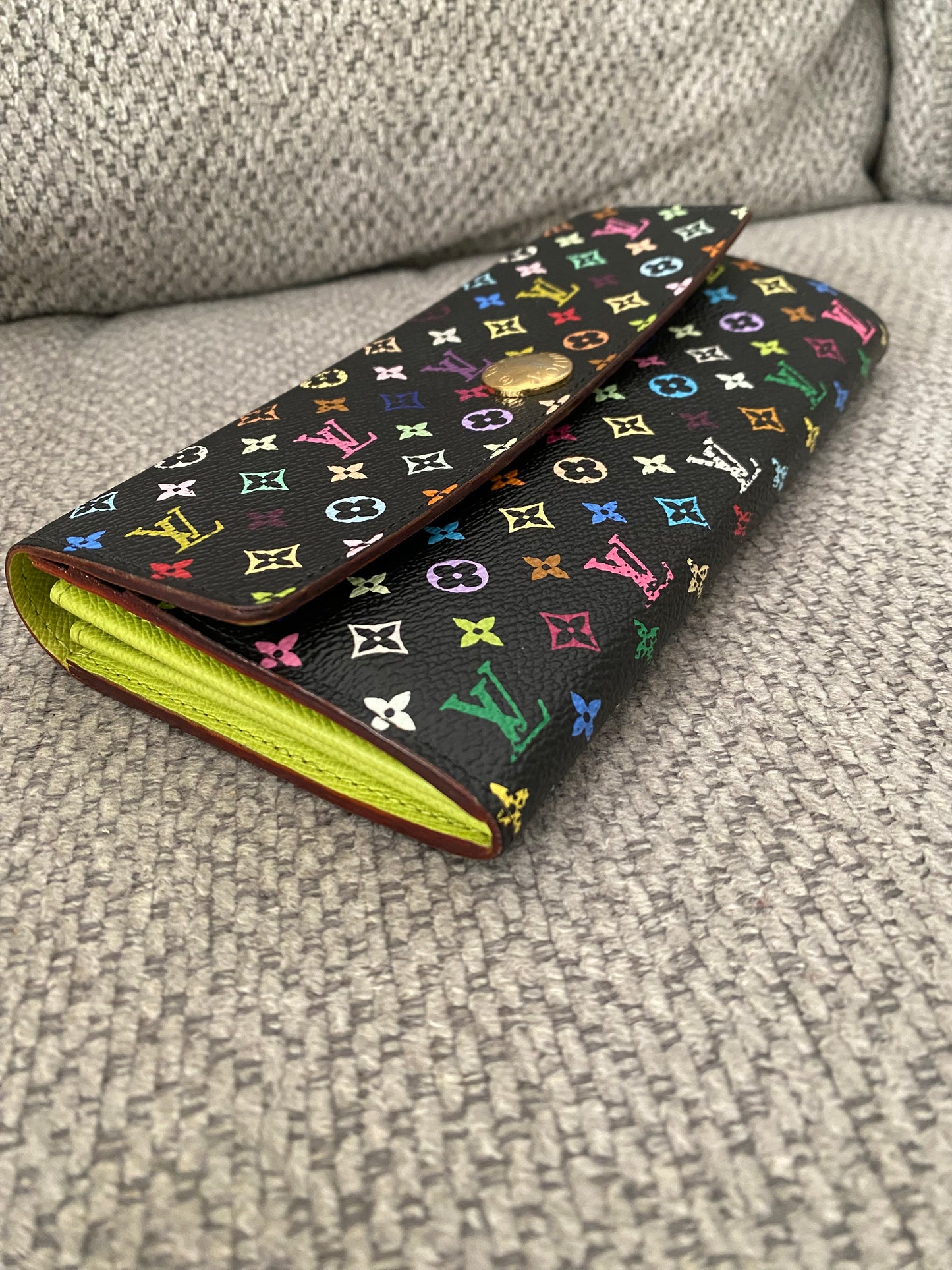 LOUIS VUITTON Monogram Multicolore Portefeuille Sarah Wallet Pistach