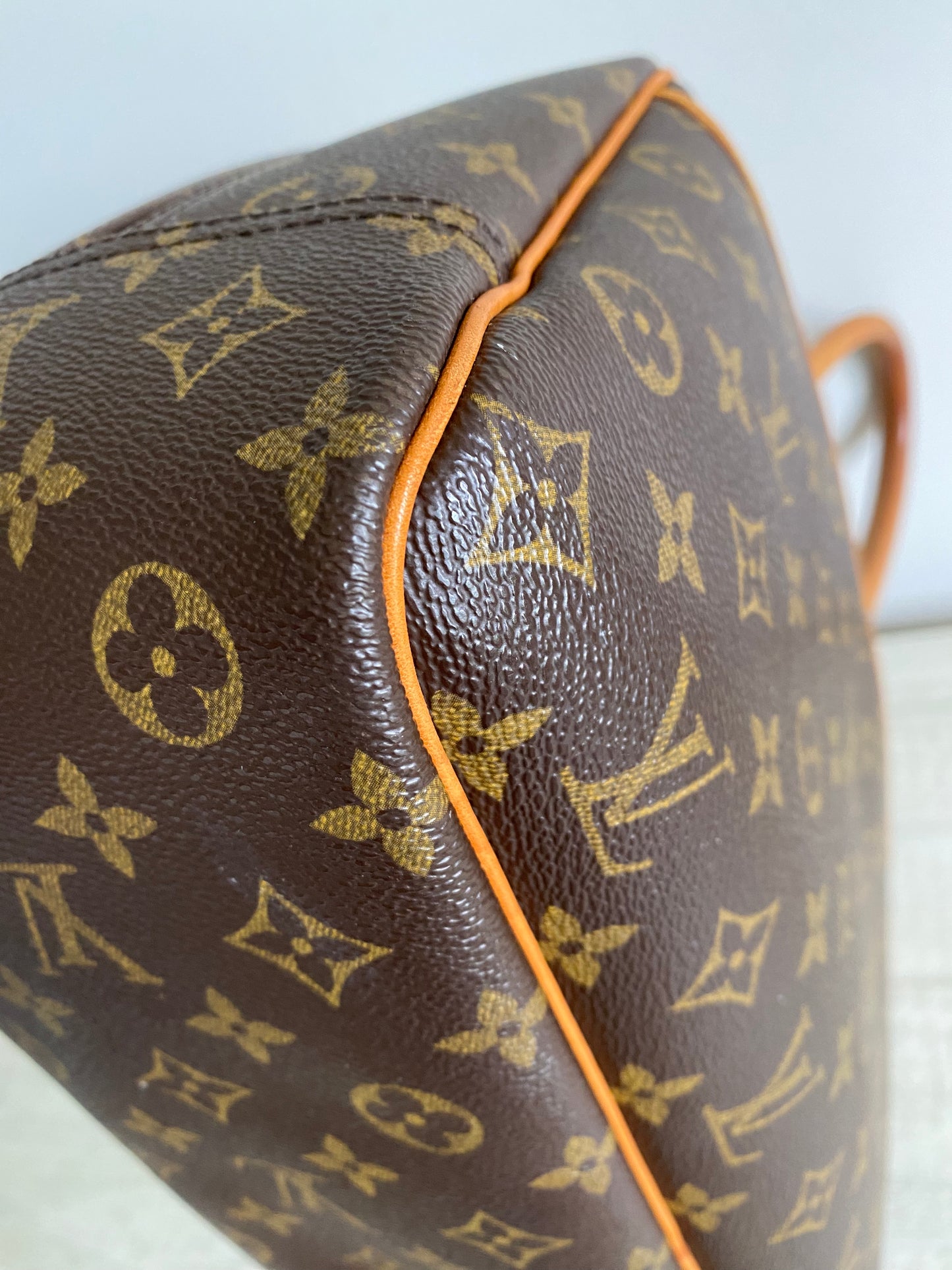 Louis Vuitton Deauville Monogram Satchel