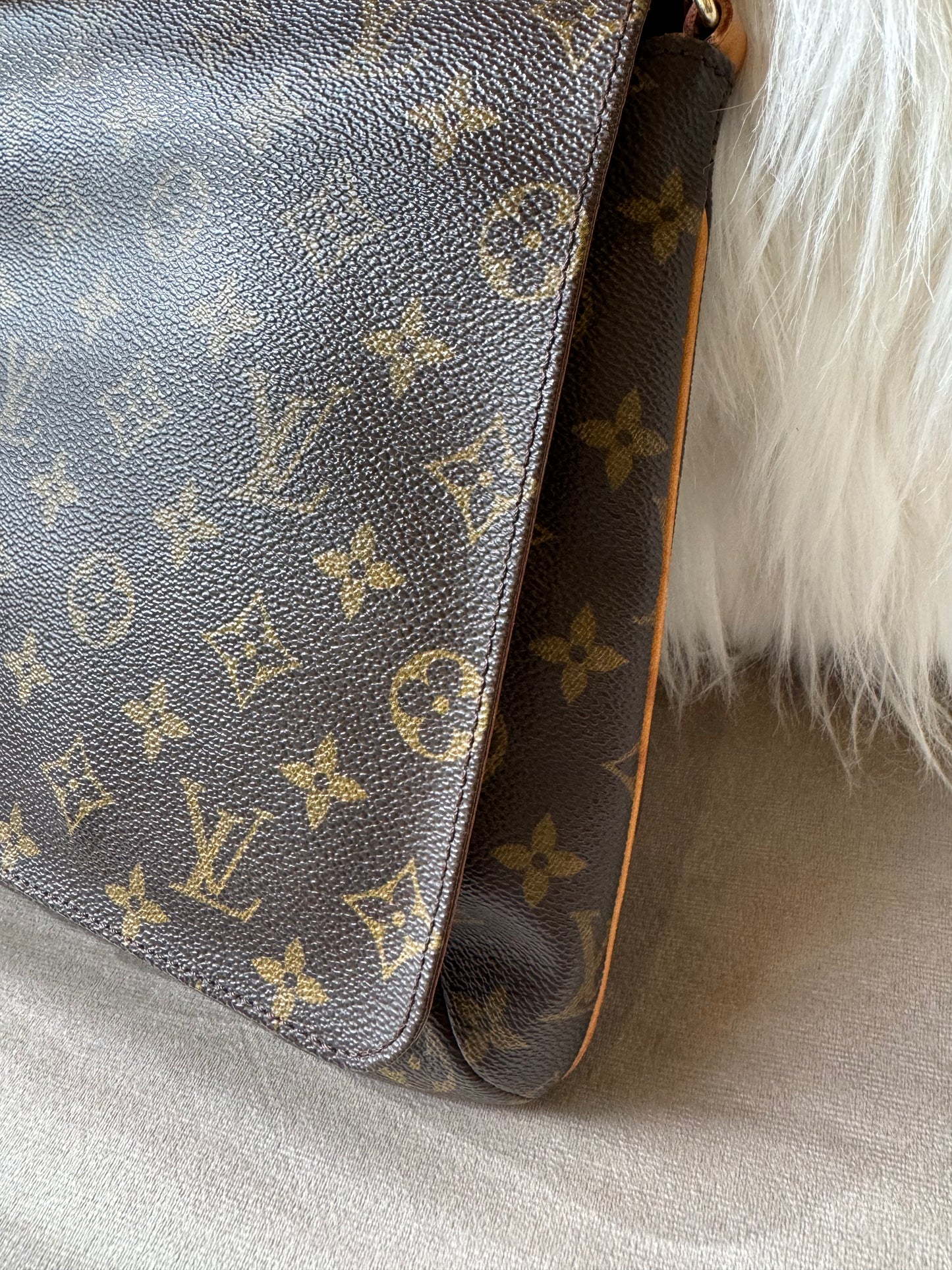 Louis Vuitton LV Shoulder Bag Musette Salsa short Monogram