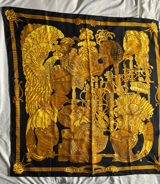 Authentic HERMES Scarf "ARMETS en PANACHE" 100% Silk Black Gold Mint