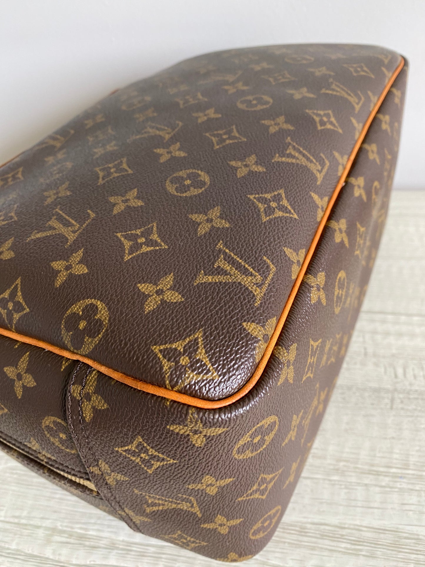 Louis Vuitton Deauville Monogram Satchel