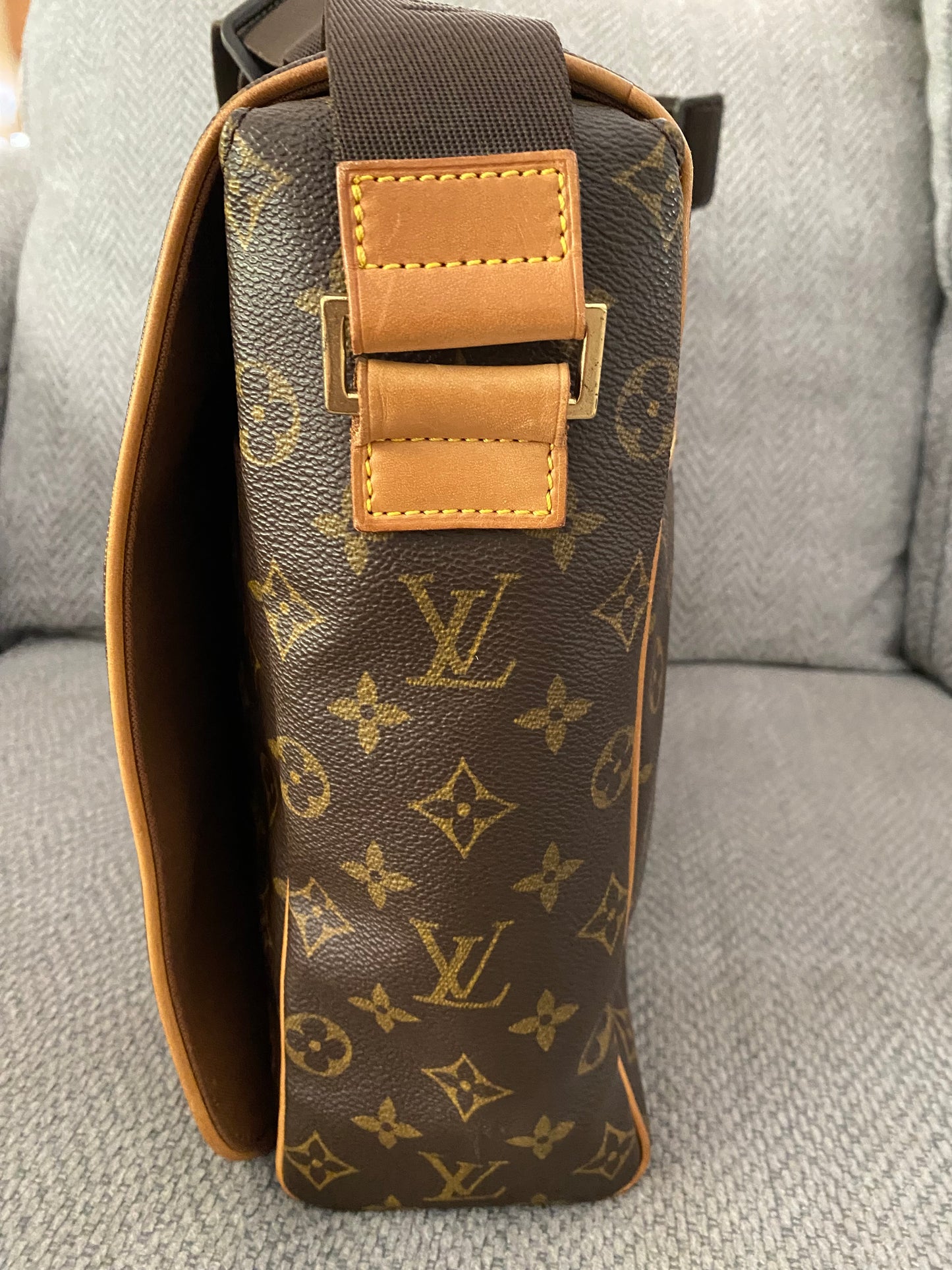 Louis Vuitton Abbesses Messenger Laptop Bag Brown Monogram Canvas