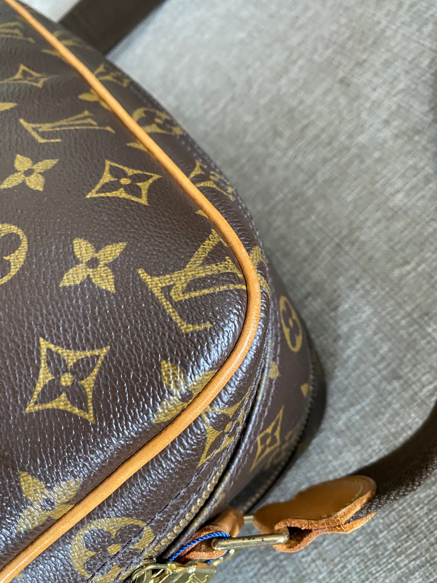 Louis Vuitton Reporter PM Crossbody Messenger Bag Brown Monogram