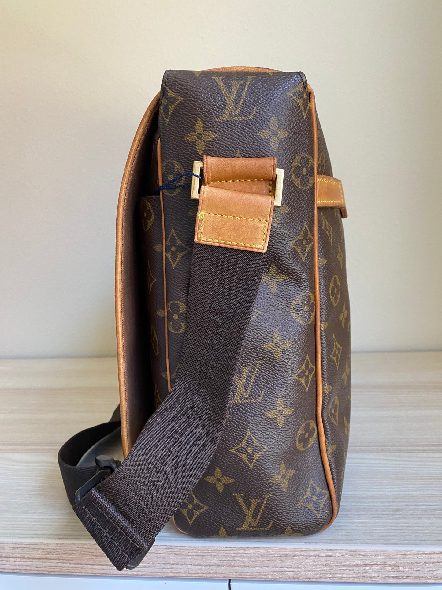 Louis Vuitton Abbesses Messenger Laptop Bag Brown Monogram Canvas