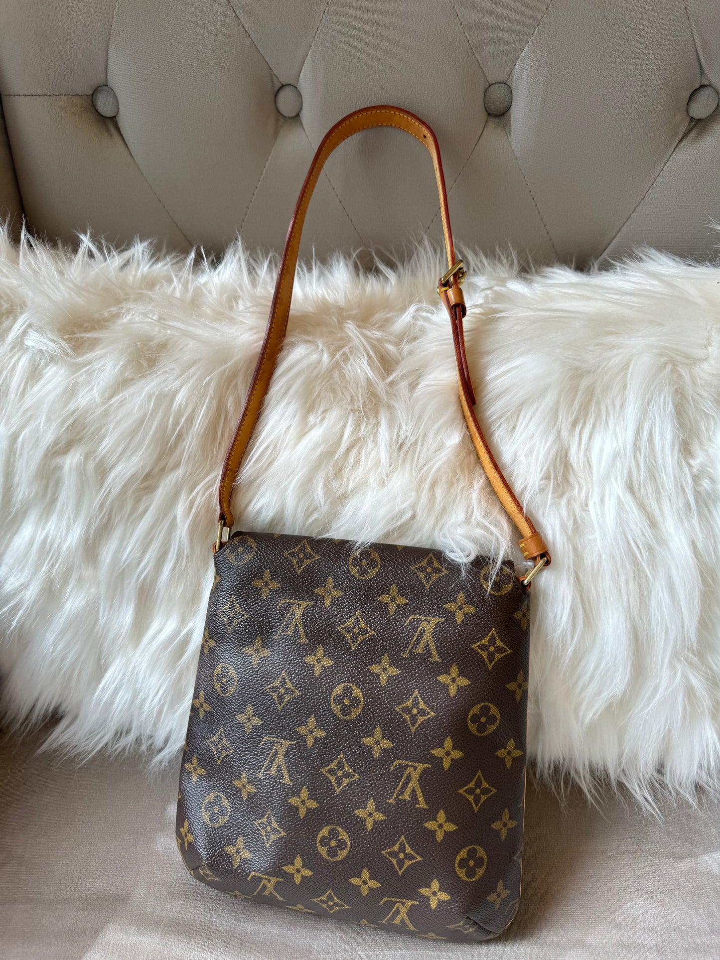 Louis Vuitton LV Shoulder Bag Musette Salsa short Monogram