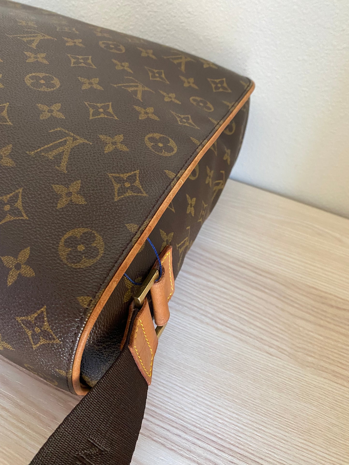 Louis Vuitton Abbesses Messenger Laptop Bag Brown Monogram Canvas