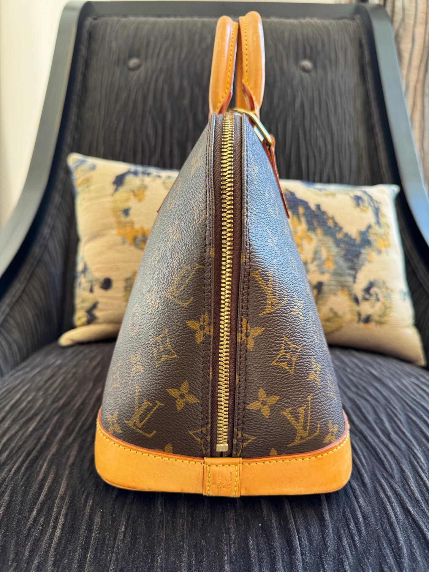 Louis Vuitton Alma PM Hand Bag Brown Monogram Canvas