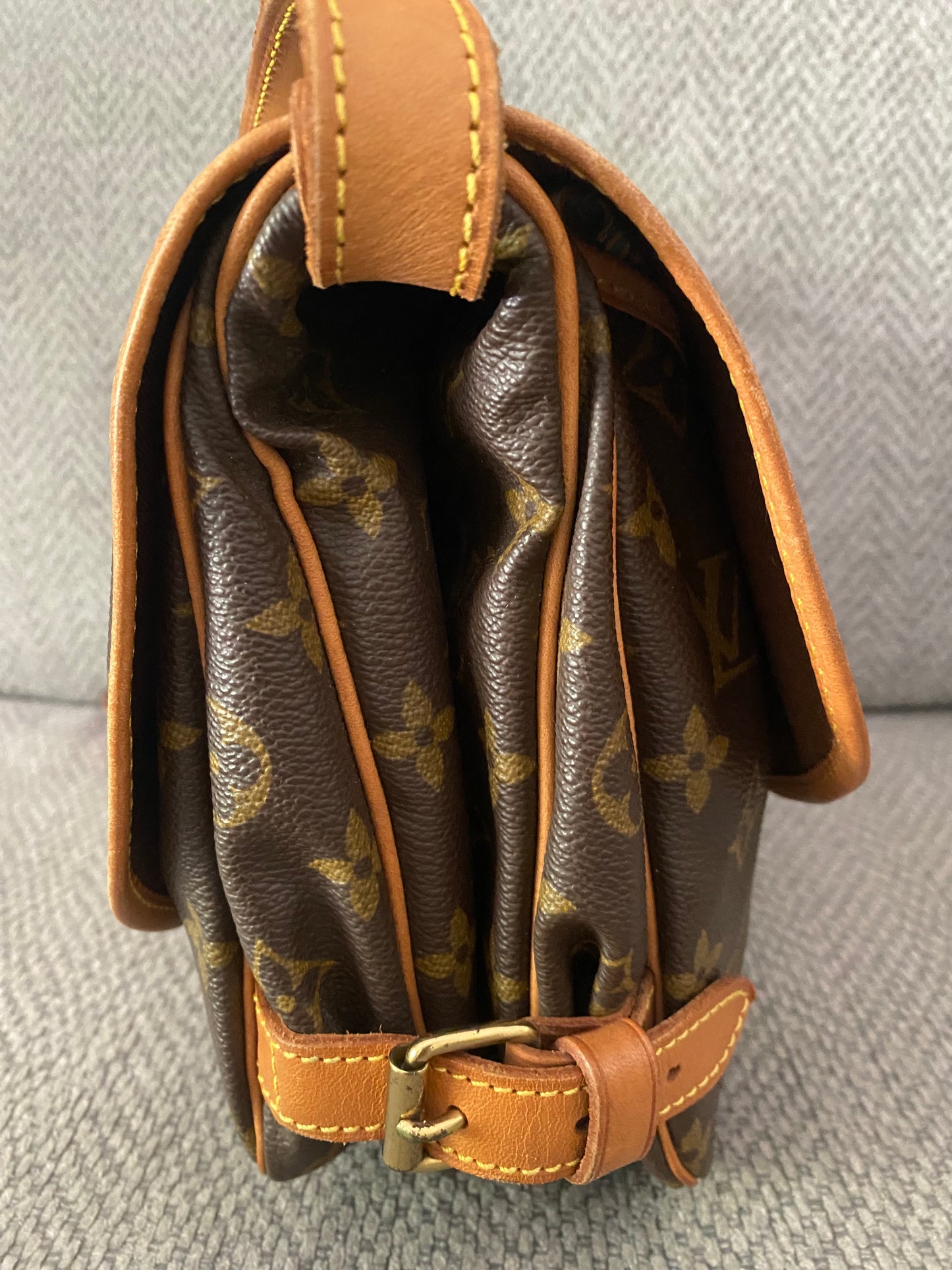 Louis Vuitton Saumur Shoulder Bag 30 Brown Monogram Canvas
