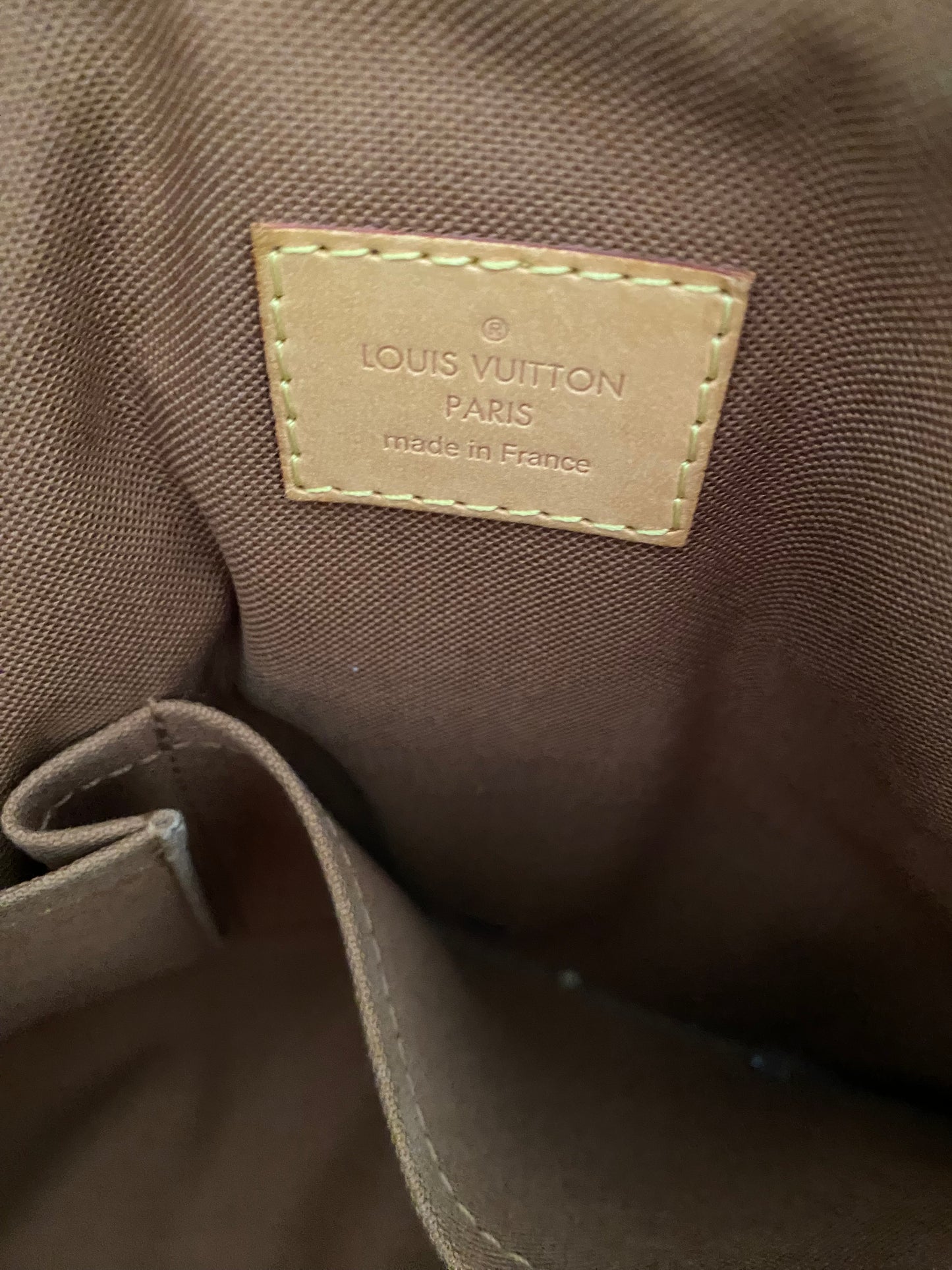Louis Vuitton Tivoli GM Monogram Canvas Top Handle Shoulder Bag