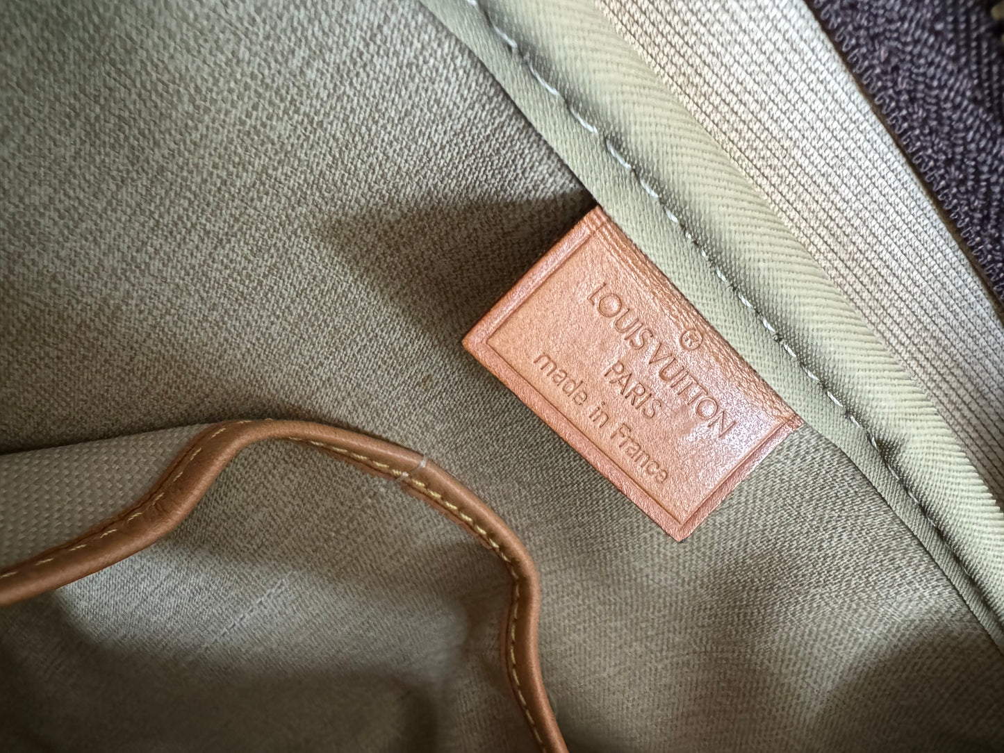 LOUIS VUITTON Deauville Monogram Hand Bag