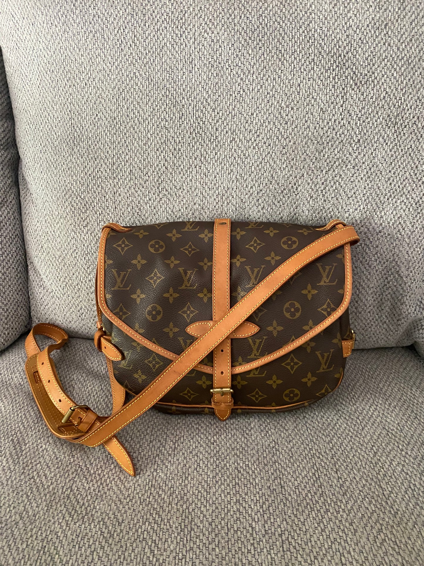 Louis Vuitton Saumur Shoulder Bag 30 Brown Monogram Canvas