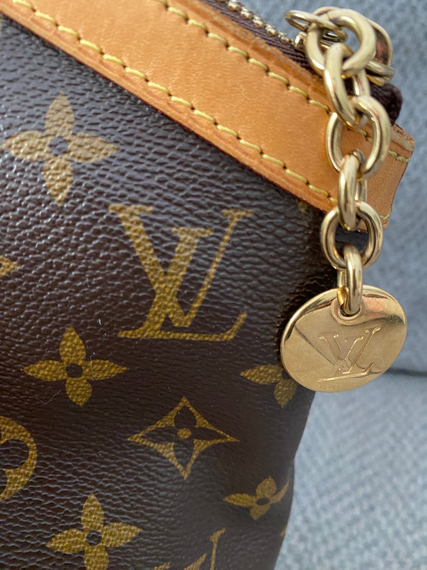 Louis Vuitton Tivoli GM Monogram Canvas Top Handle Shoulder Bag