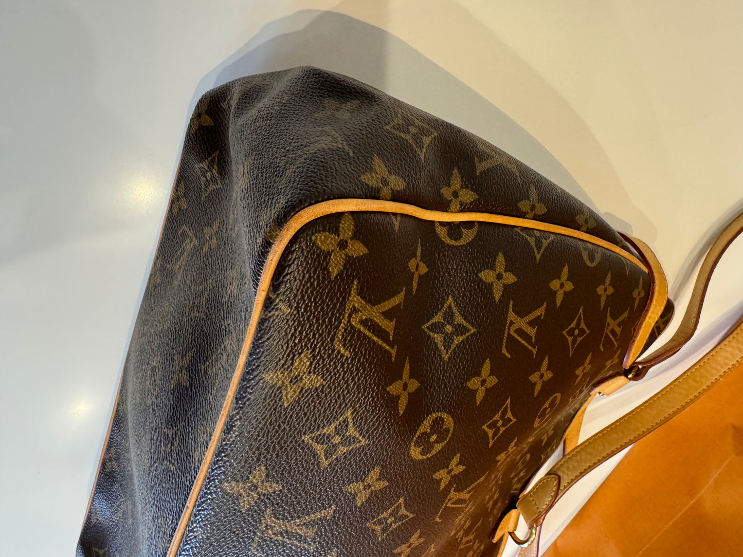 LOUIS VUITTON MONOGRAM BATIGNOLLES VERTICAL HAND TOTE BAG