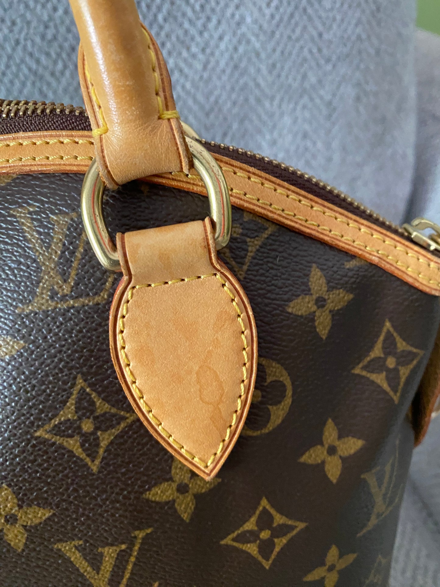 LOUIS VUITTON LOCKIT TOTE HANDBAG MONOGRAM M40102