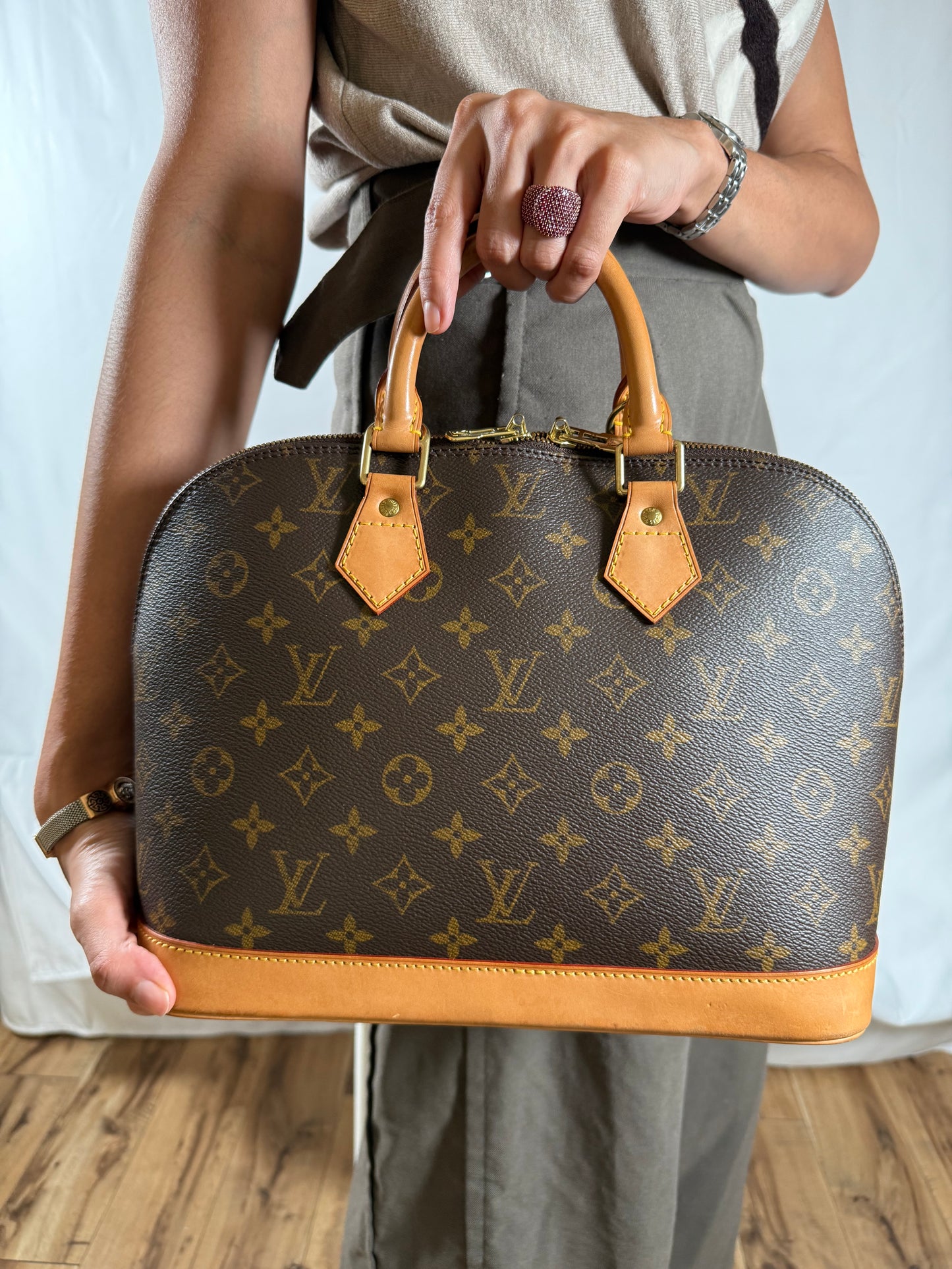 Louis Vuitton Alma Hand Bag PM Brown Monogram Canvas