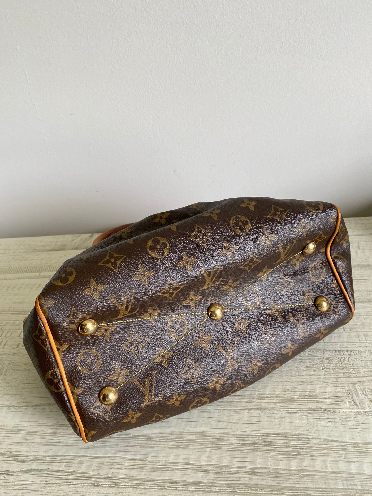 Louis Vuitton Tivoli PM handbag