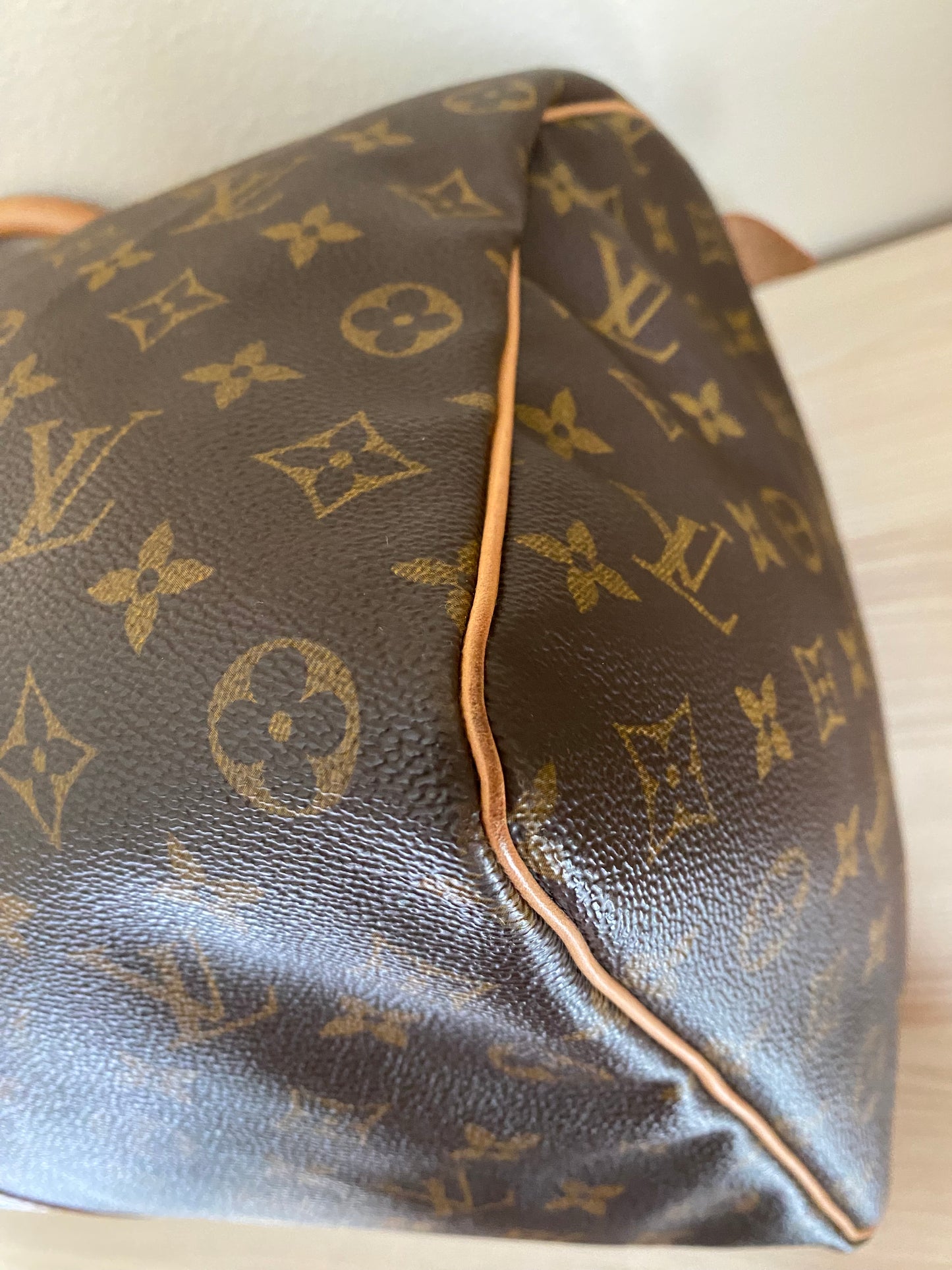 LOUIS VUITTON LV Keepall 50 Brown Monogram Duffle Travel Bag