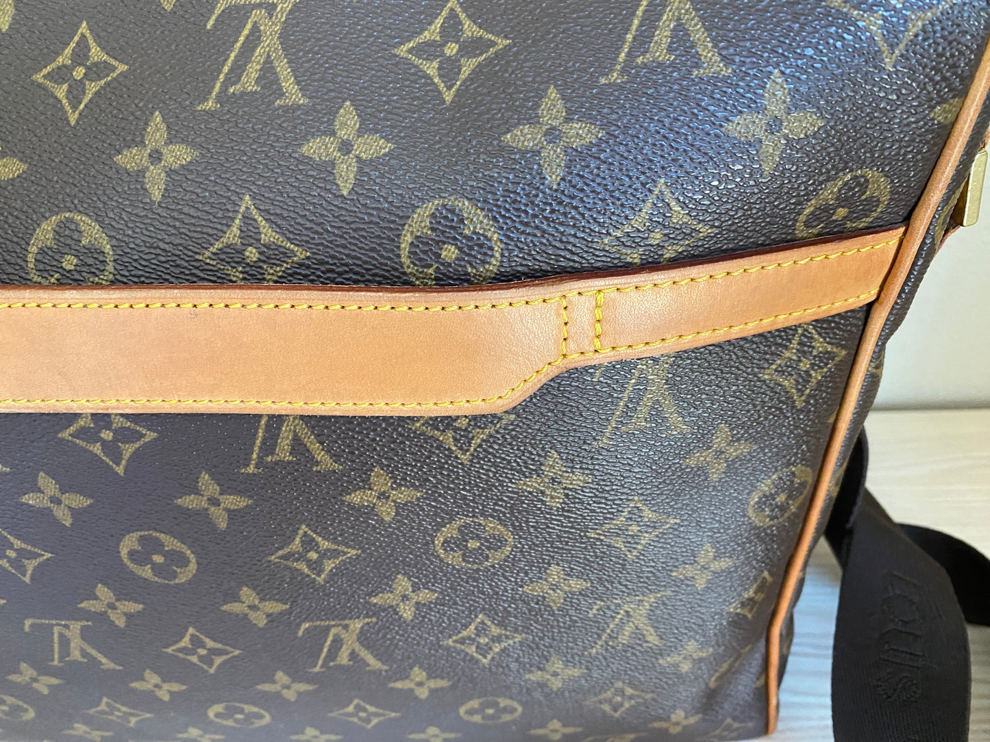 Louis Vuitton Abbesses Messenger Laptop Bag Brown Monogram Canvas