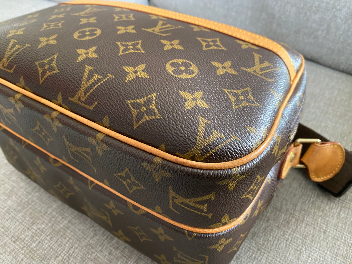 Louis Vuitton Reporter PM Crossbody Messenger Bag Brown Monogram