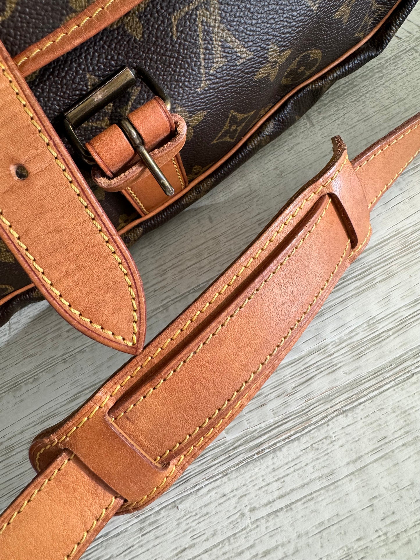 Louis Vuitton Saumur 35 Crossbody Saddle Bag